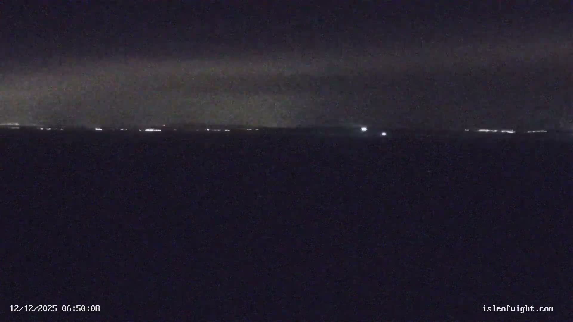 The Needles Isle of Wight & England Mainland View From Alum Bay Live Cam - Totland, Isle of Wight, South East, England, United Kingdom