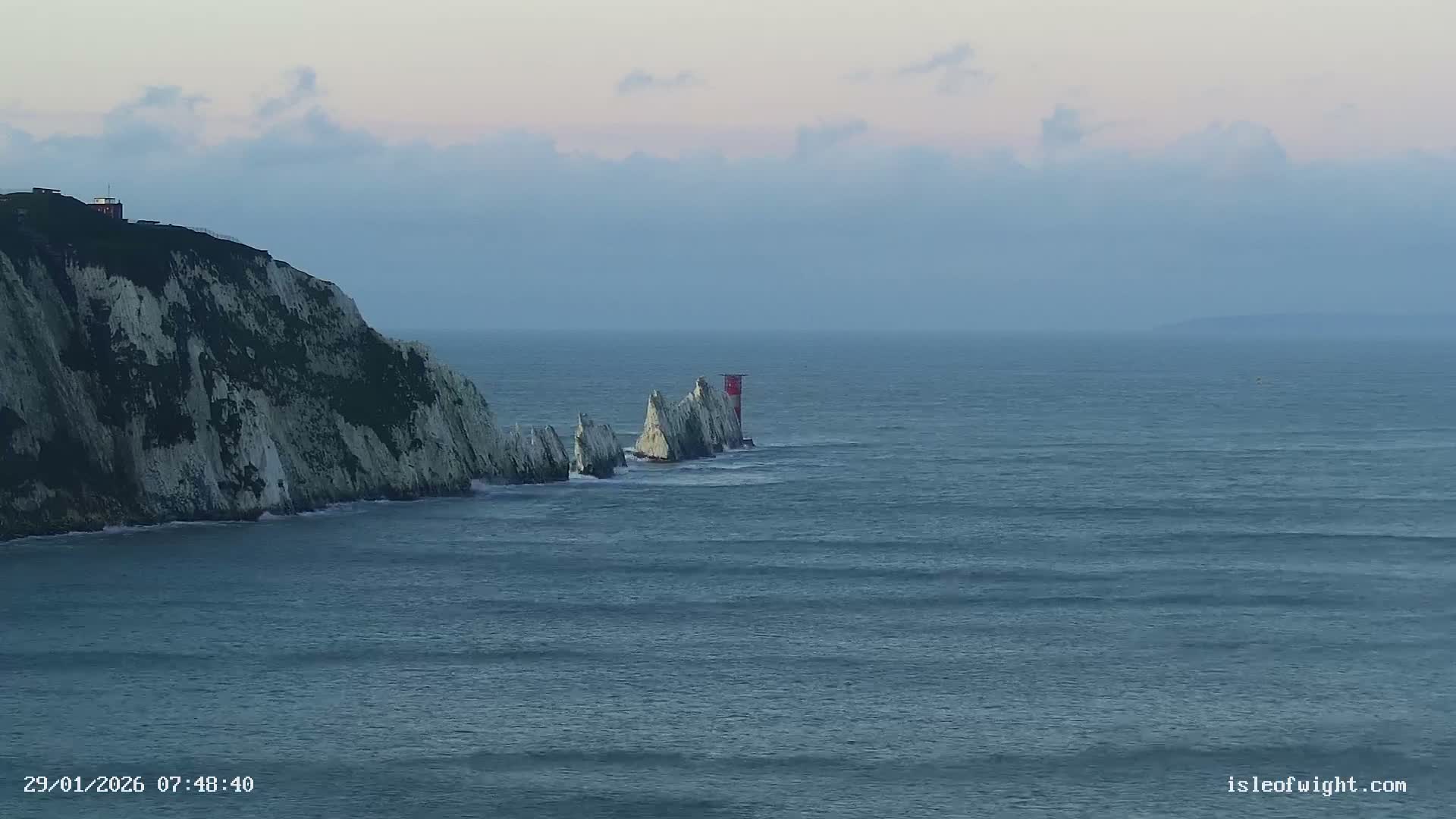The Needles Isle of Wight & England Mainland View From Alum Bay Live Cam - Totland, Isle of Wight, South East, England, United Kingdom