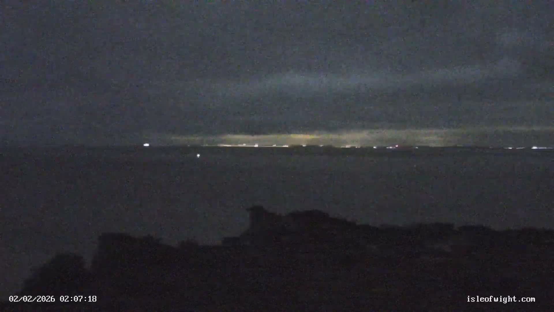The Needles Isle of Wight & England Mainland View From Alum Bay Live Cam - Totland, Isle of Wight, South East, England, United Kingdom