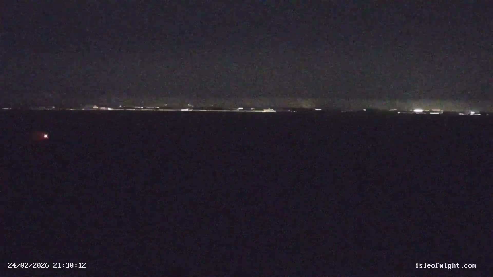 The Needles Isle of Wight & England Mainland View From Alum Bay Live Cam - Totland, Isle of Wight, South East, England, United Kingdom
