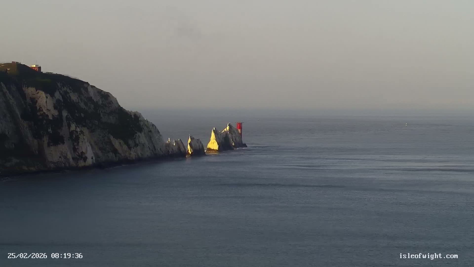 The Needles Isle of Wight & England Mainland View From Alum Bay Live Cam - Totland, Isle of Wight, South East, England, United Kingdom