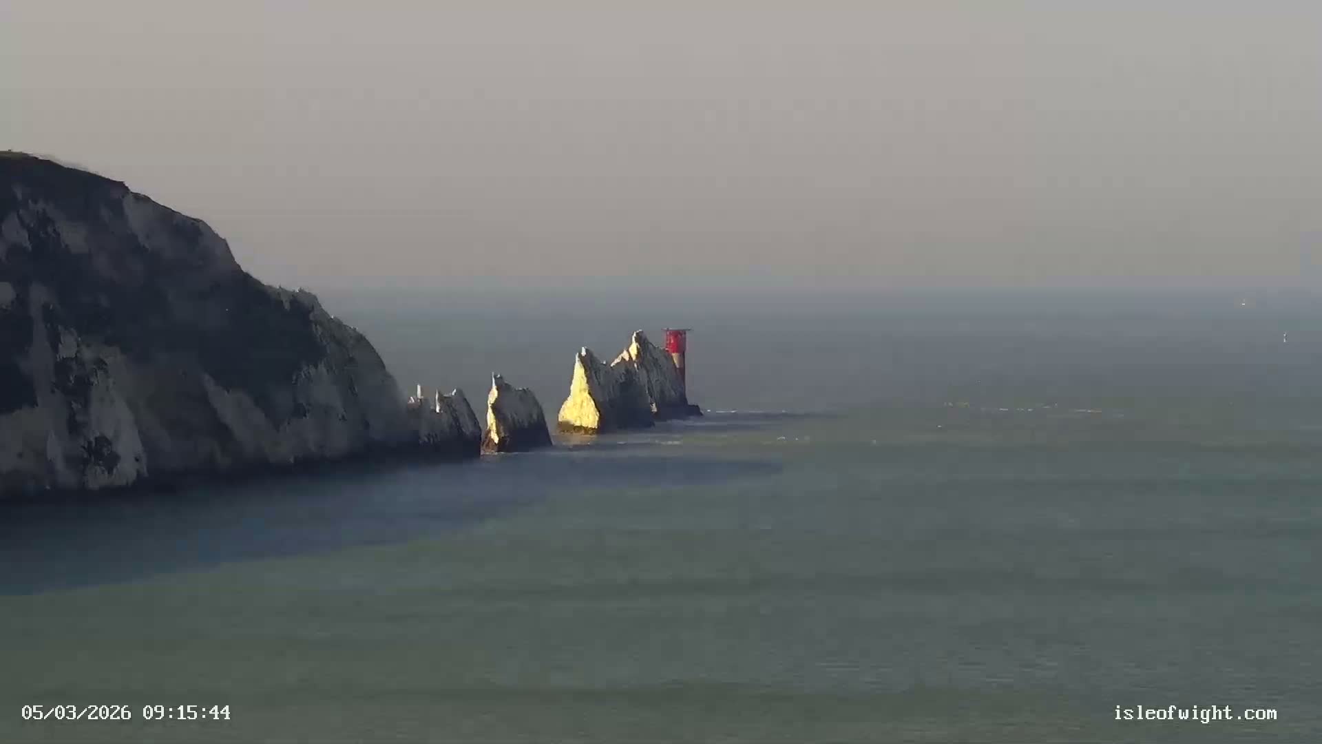 The Needles Isle of Wight & England Mainland View From Alum Bay Live Cam - Totland, Isle of Wight, South East, England, United Kingdom