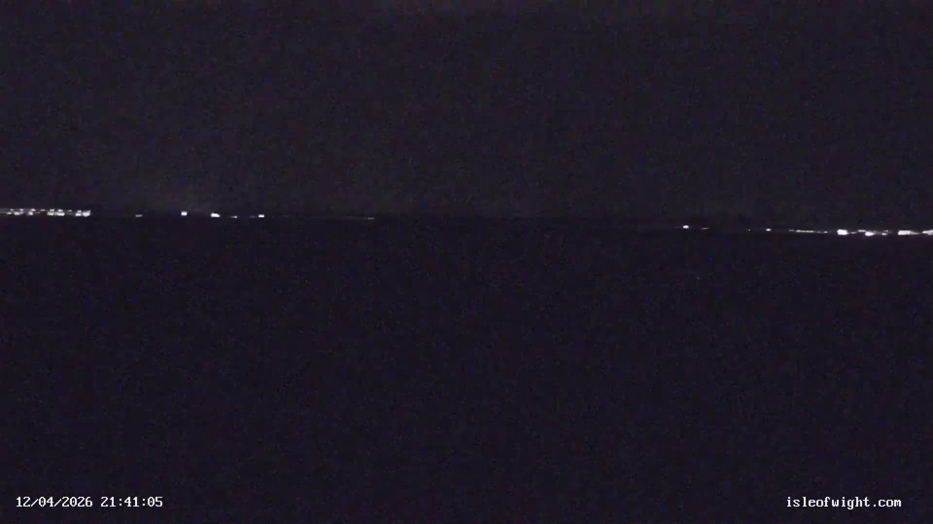 The Needles Isle of Wight & England Mainland View From Alum Bay Live Cam - Totland, Isle of Wight, South East, England, United Kingdom