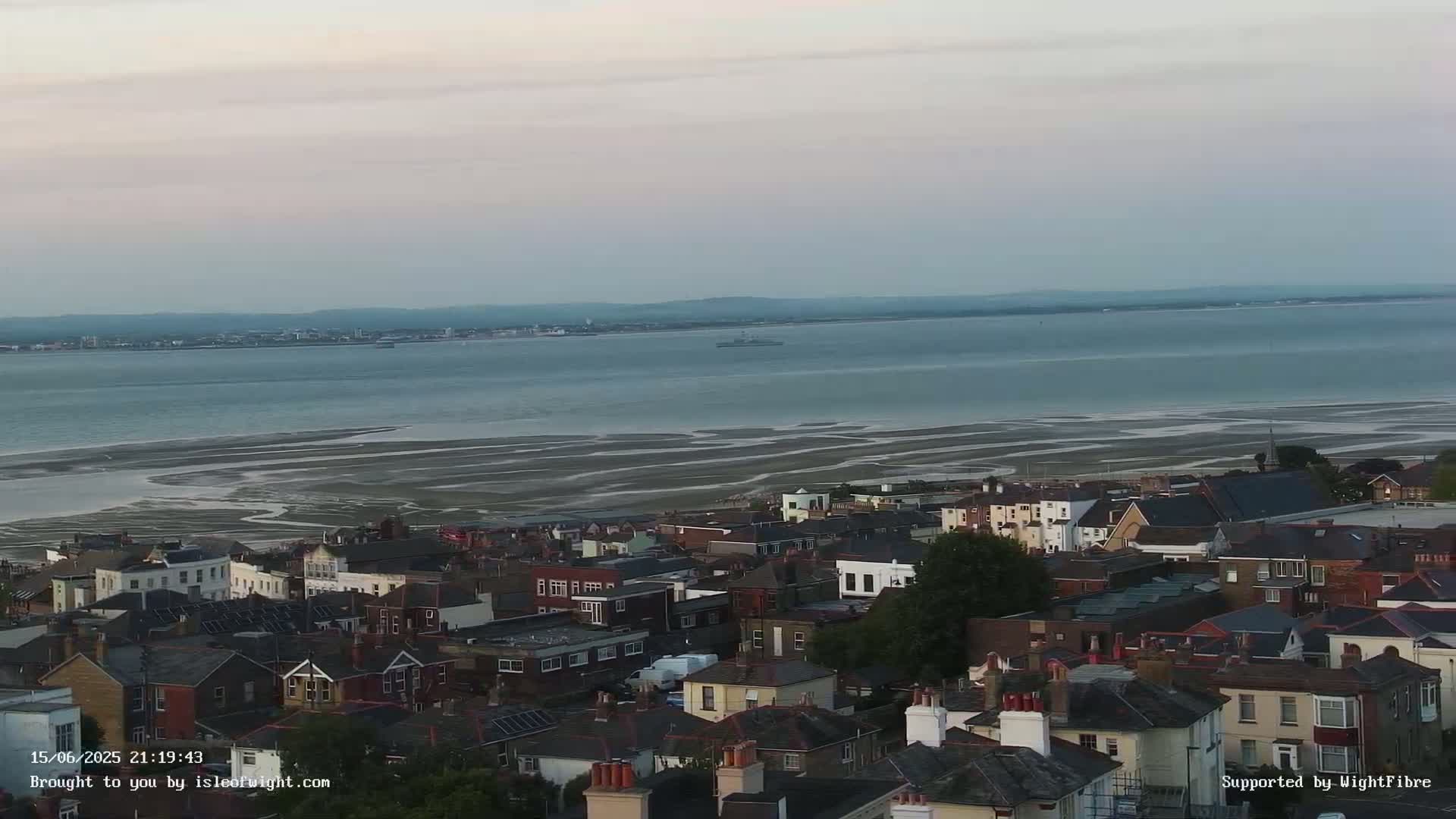 Portsmouth & Ryde City & The Solent Panaromic PTZ Live Cam - Ryde, Isle of Wight, South East, England, United Kingdom