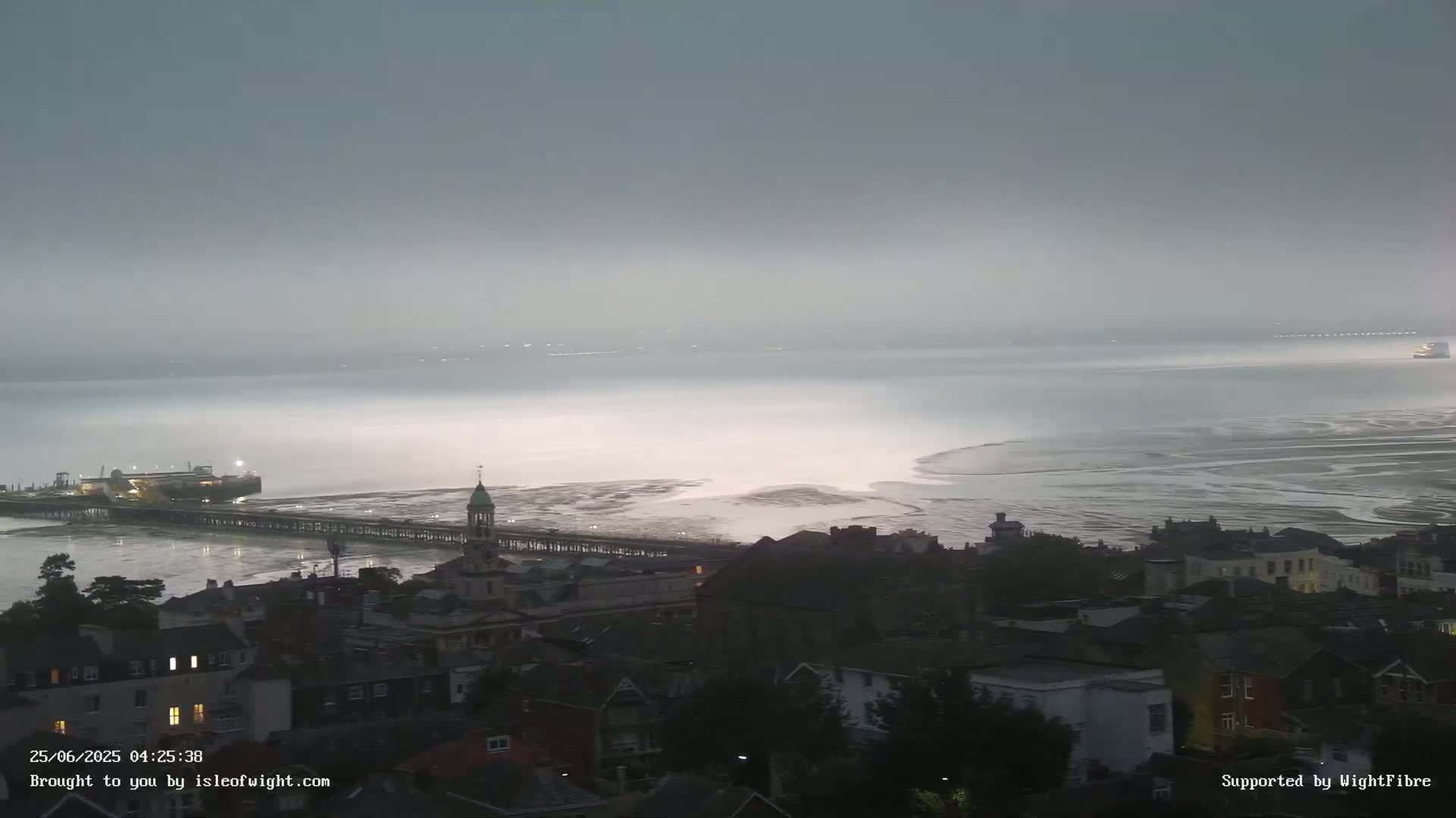 Portsmouth & Ryde City & The Solent Panaromic PTZ Live Cam - Ryde, Isle of Wight, South East, England, United Kingdom