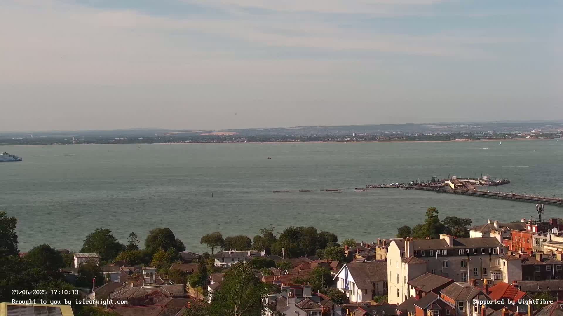 Portsmouth & Ryde City & The Solent Panaromic PTZ Live Cam - Ryde, Isle of Wight, South East, England, United Kingdom