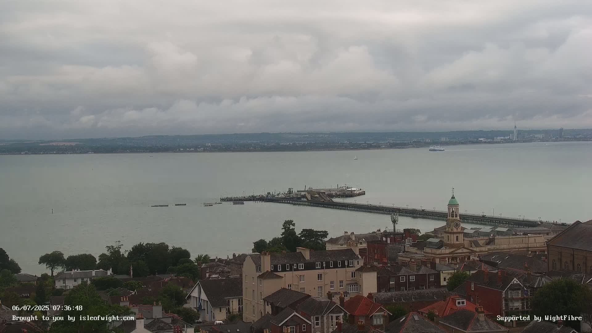 Portsmouth & Ryde City & The Solent Panaromic PTZ Live Cam - Ryde, Isle of Wight, South East, England, United Kingdom