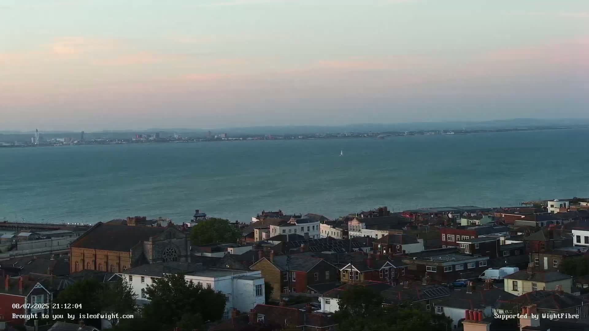 Portsmouth & Ryde City & The Solent Panaromic PTZ Live Cam - Ryde, Isle of Wight, South East, England, United Kingdom