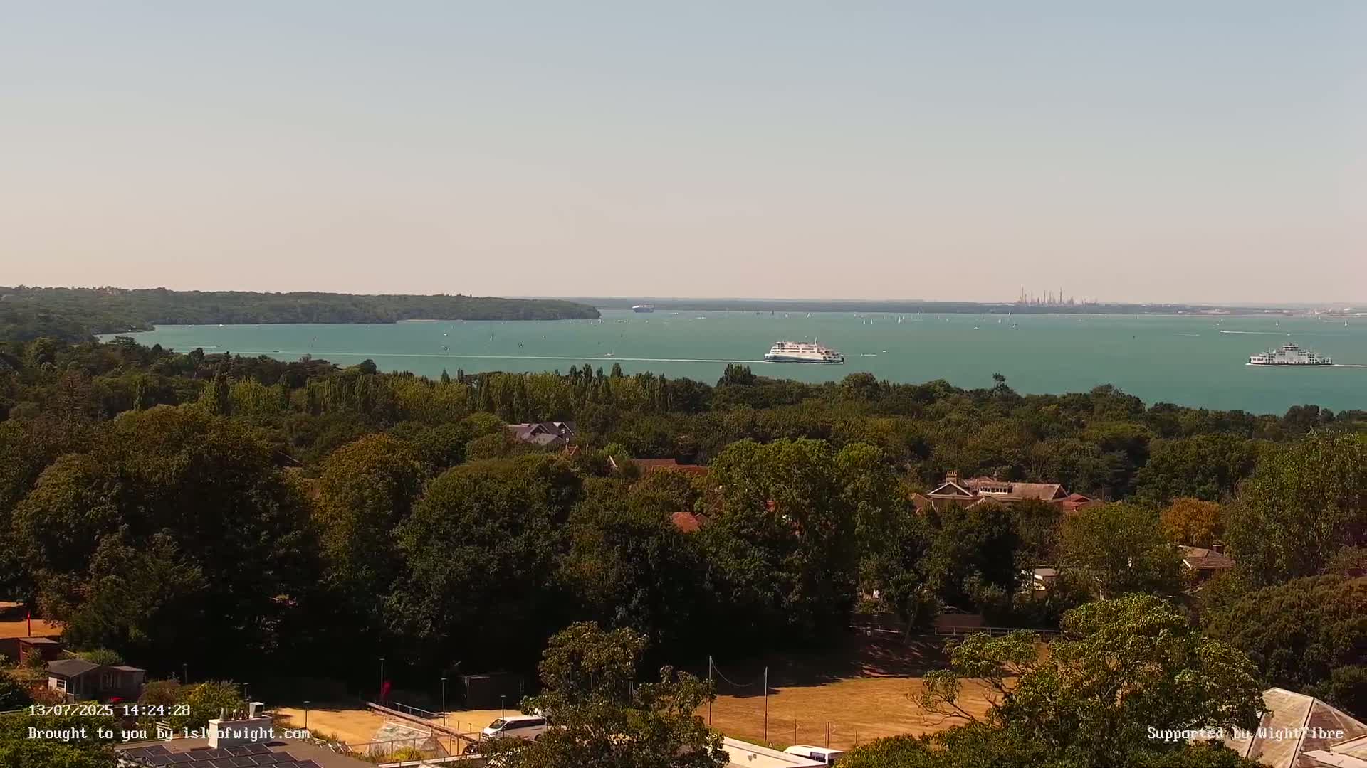 Portsmouth & Ryde City & The Solent Panaromic PTZ Live Cam - Ryde, Isle of Wight, South East, England, United Kingdom