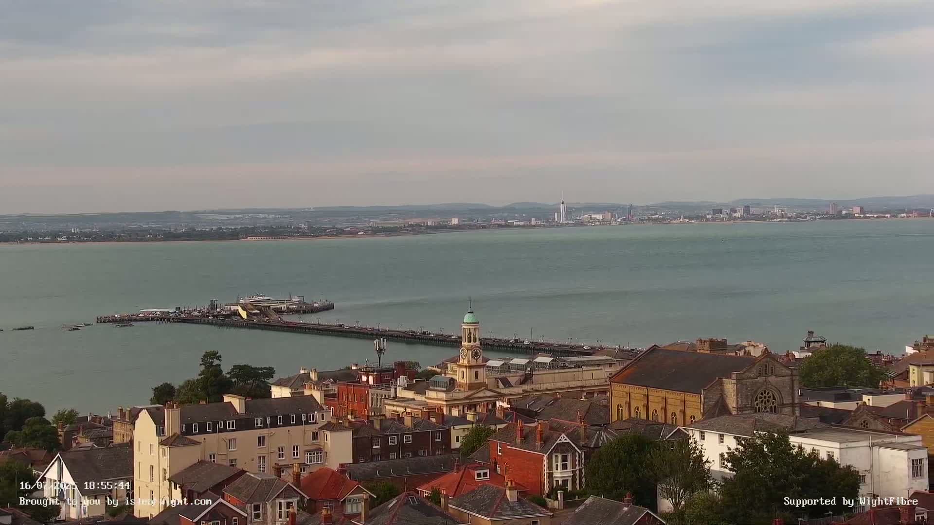 Portsmouth & Ryde City & The Solent Panaromic PTZ Live Cam - Ryde, Isle of Wight, South East, England, United Kingdom