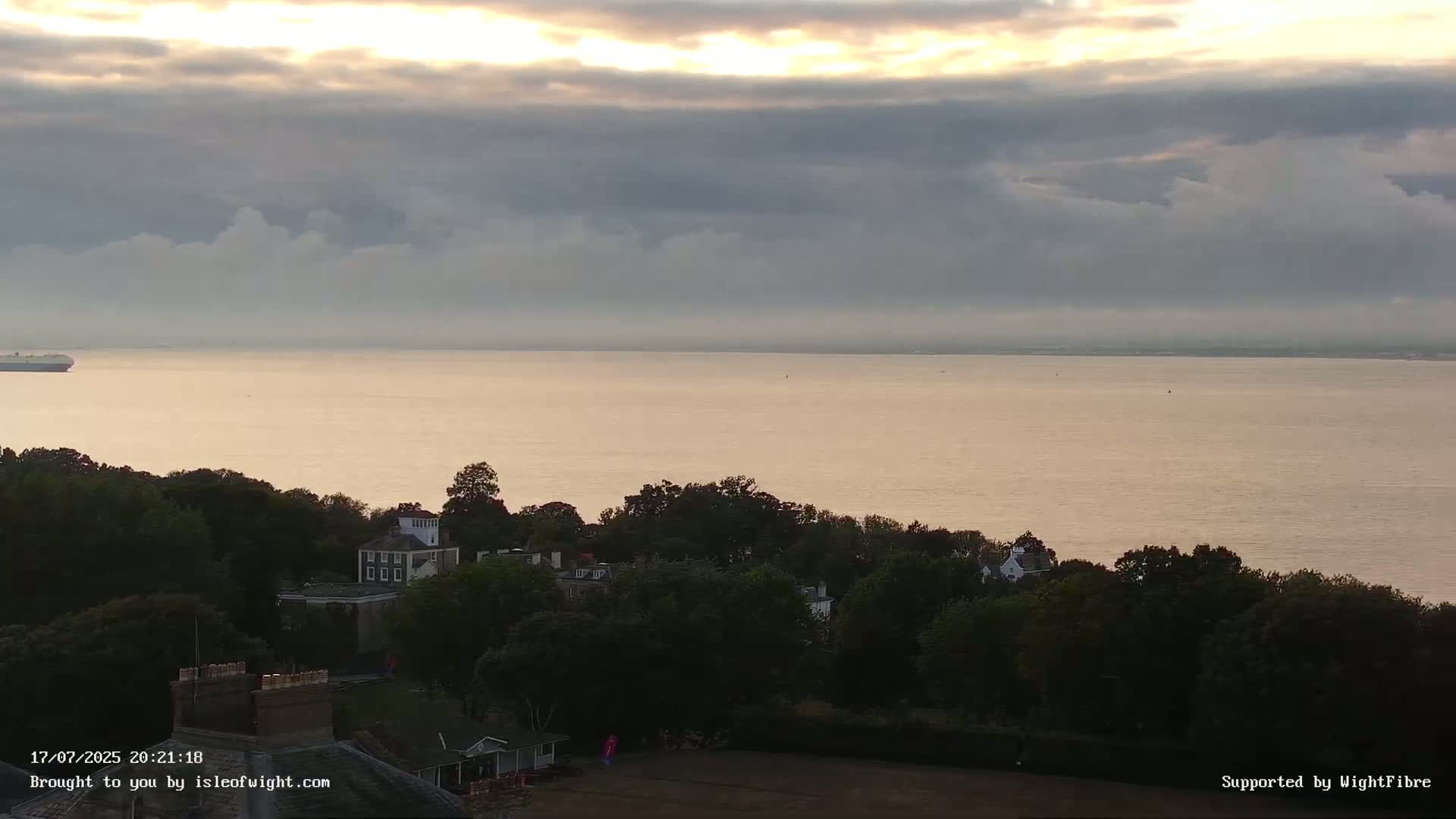 Portsmouth & Ryde City & The Solent Panaromic PTZ Live Cam - Ryde, Isle of Wight, South East, England, United Kingdom