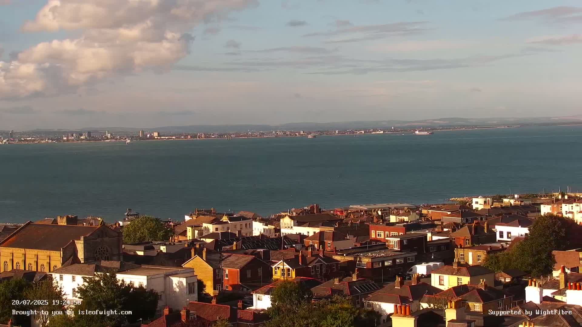 Portsmouth & Ryde City & The Solent Panaromic PTZ Live Cam - Ryde, Isle of Wight, South East, England, United Kingdom