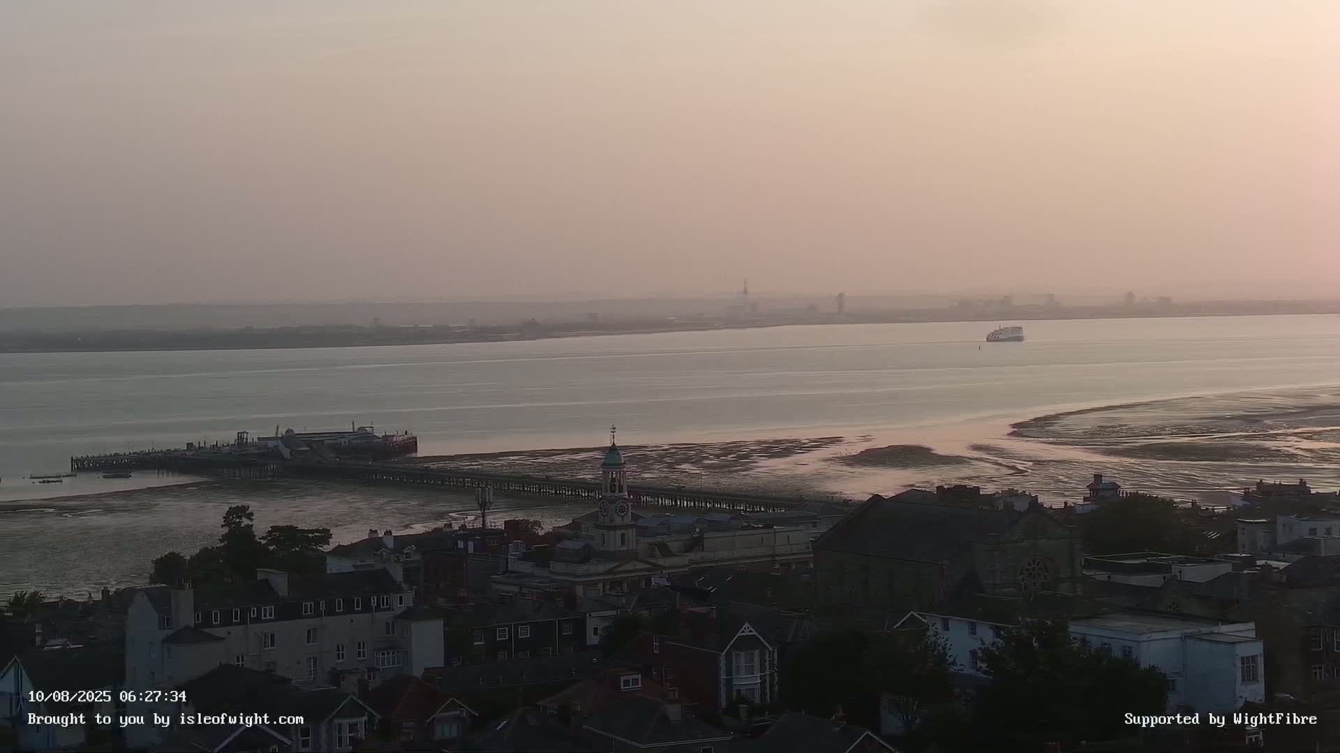 Portsmouth & Ryde City & The Solent Panaromic PTZ Live Cam - Ryde, Isle of Wight, South East, England, United Kingdom