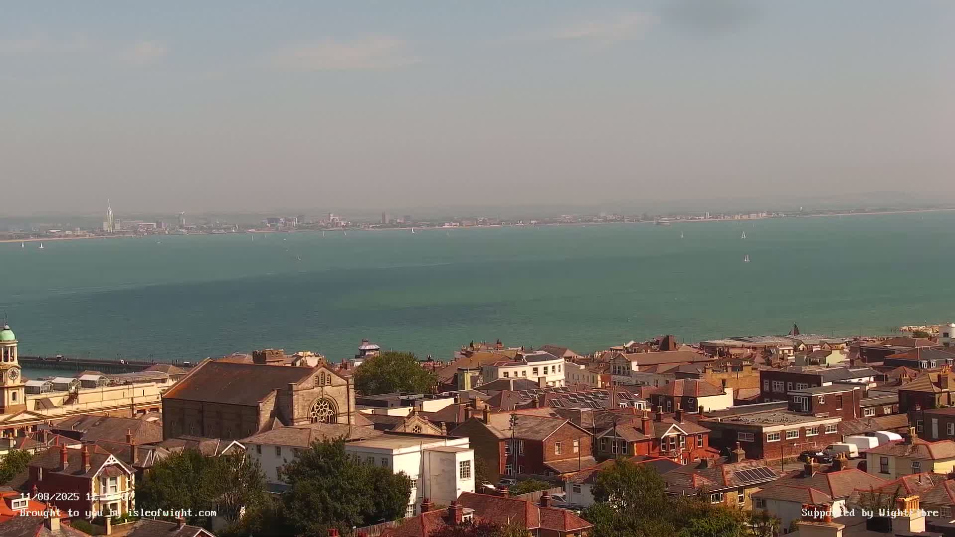 Portsmouth & Ryde City & The Solent Panaromic PTZ Live Cam - Ryde, Isle of Wight, South East, England, United Kingdom