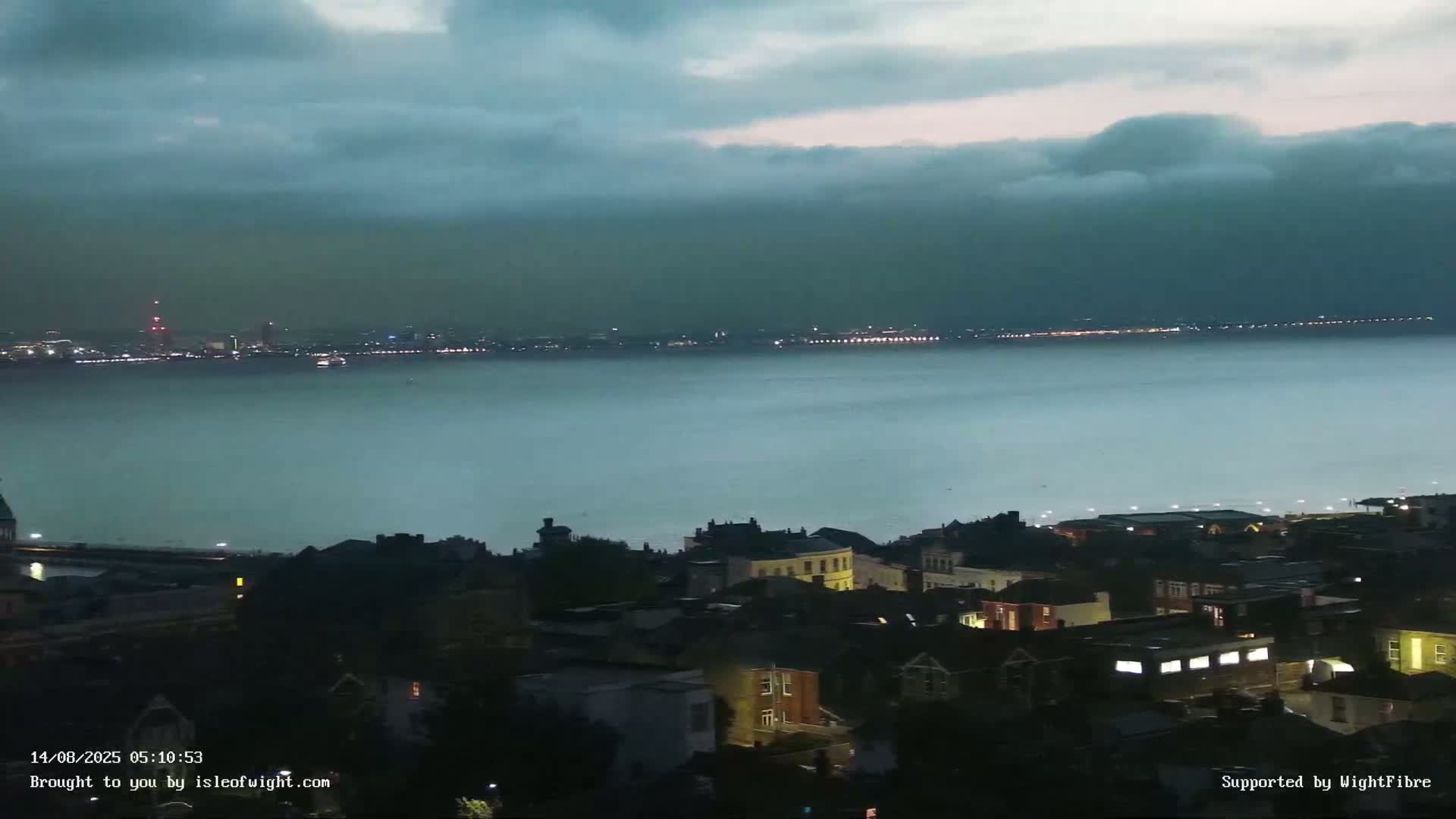 Portsmouth & Ryde City & The Solent Panaromic PTZ Live Cam - Ryde, Isle of Wight, South East, England, United Kingdom