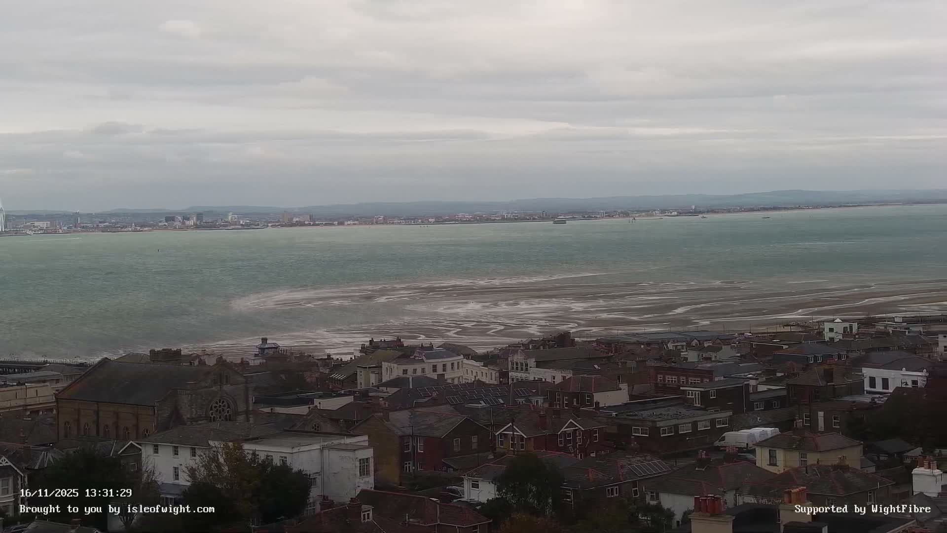 Portsmouth & Ryde City & The Solent Panaromic PTZ Live Cam - Ryde, Isle of Wight, South East, England, United Kingdom