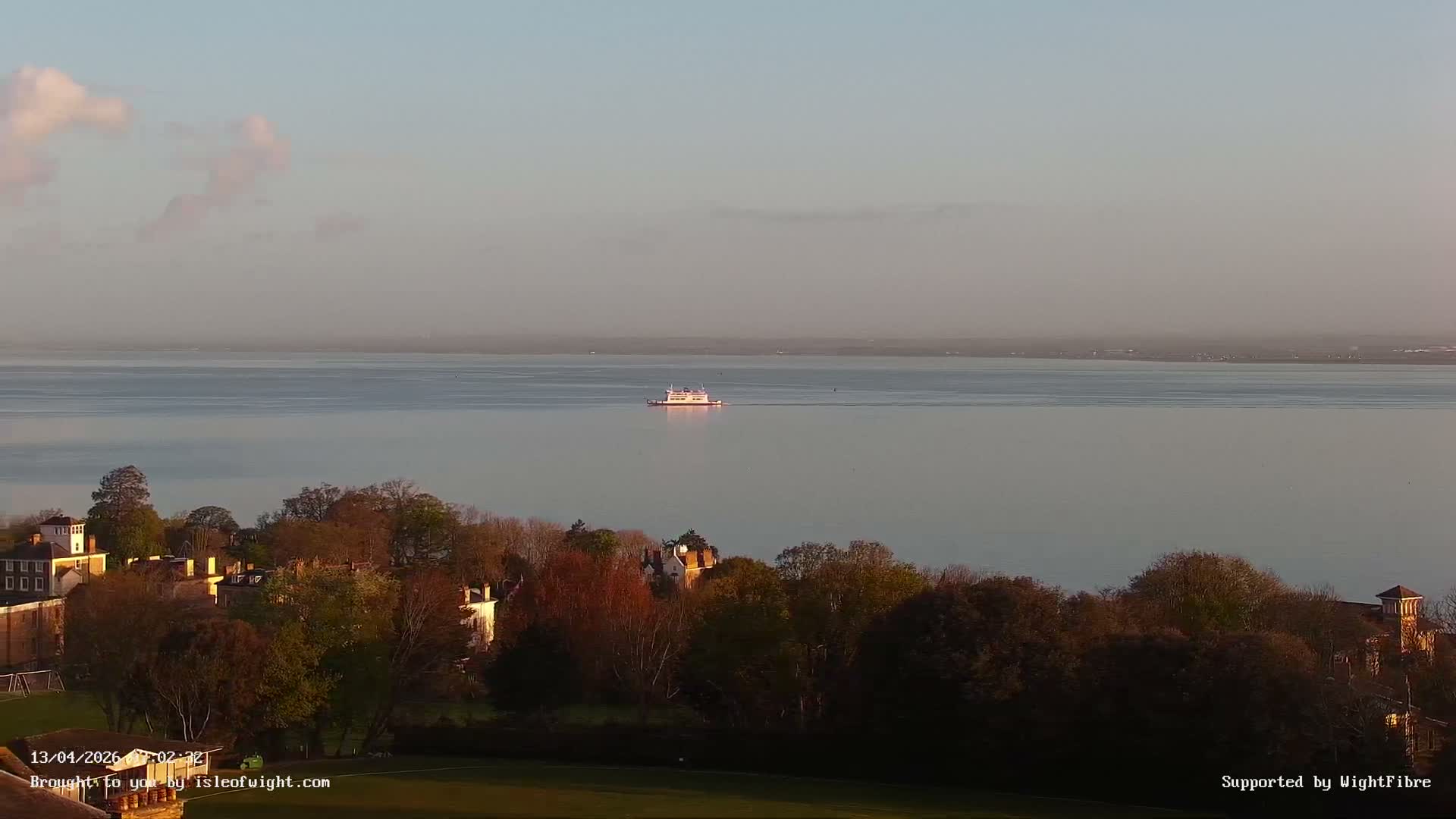 Portsmouth & Ryde City & The Solent Panaromic PTZ Live Cam - Ryde, Isle of Wight, South East, England, United Kingdom