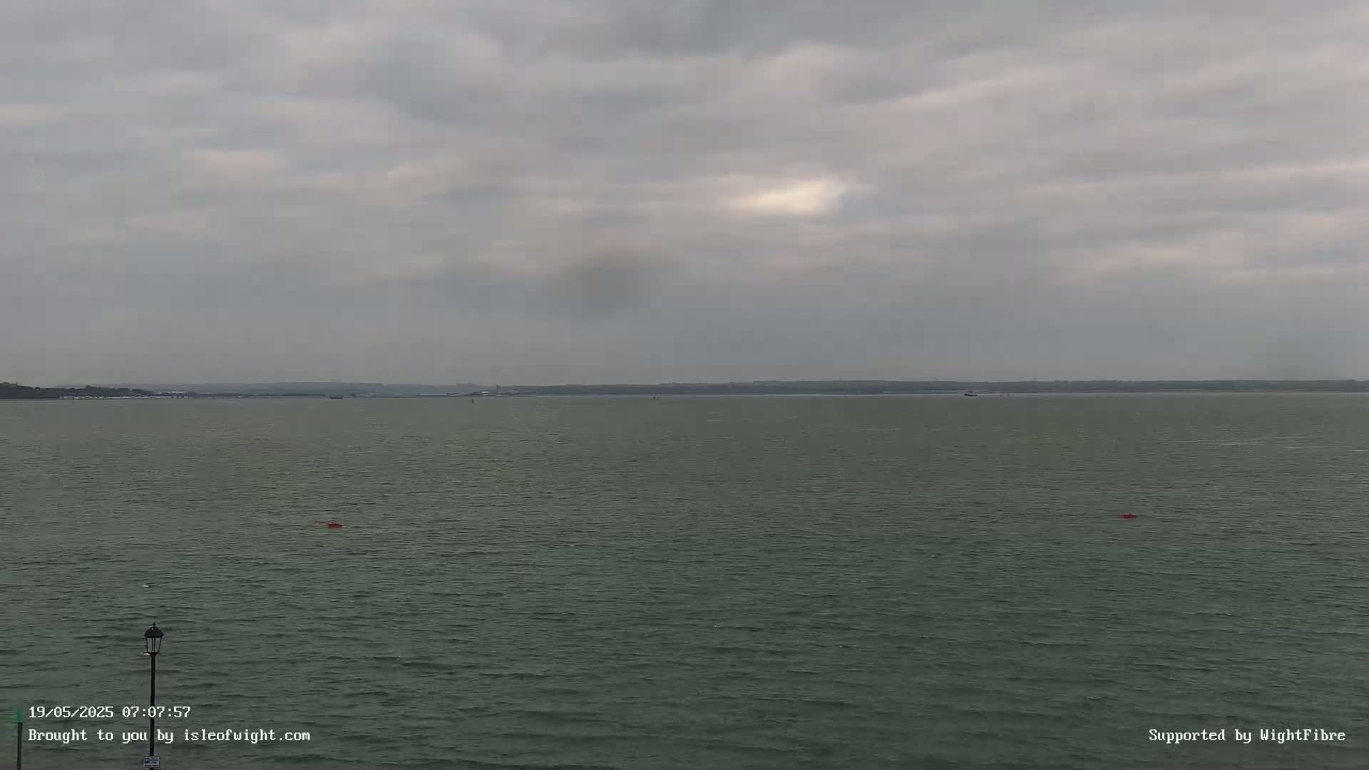 Cowes Port, Cruise/ Ferry Ship Shipspotting in The Solent & Southampton Coast Panaromic PTZ Live Cam - Cowes , Isle of Wight, South East, England, United Kingdom