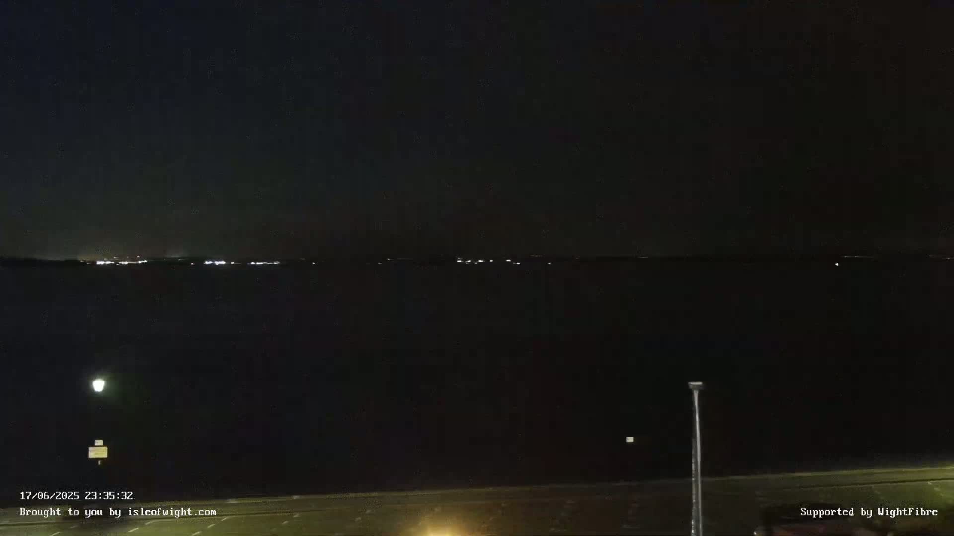 Cowes Port, Cruise/ Ferry Ship Shipspotting in The Solent & Southampton Coast Panaromic PTZ Live Cam - Cowes , Isle of Wight, South East, England, United Kingdom