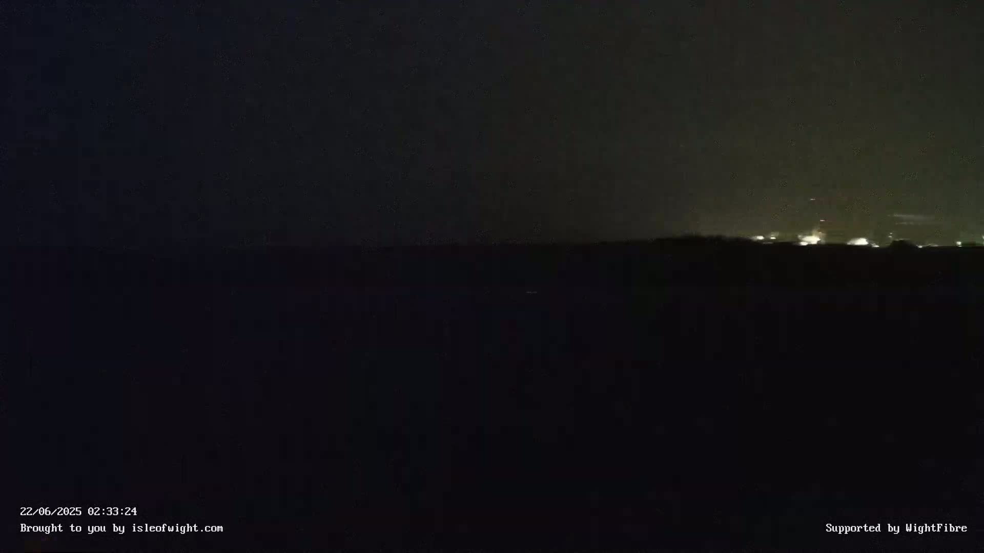 Cowes Port, Cruise/ Ferry Ship Shipspotting in The Solent & Southampton Coast Panaromic PTZ Live Cam - Cowes , Isle of Wight, South East, England, United Kingdom