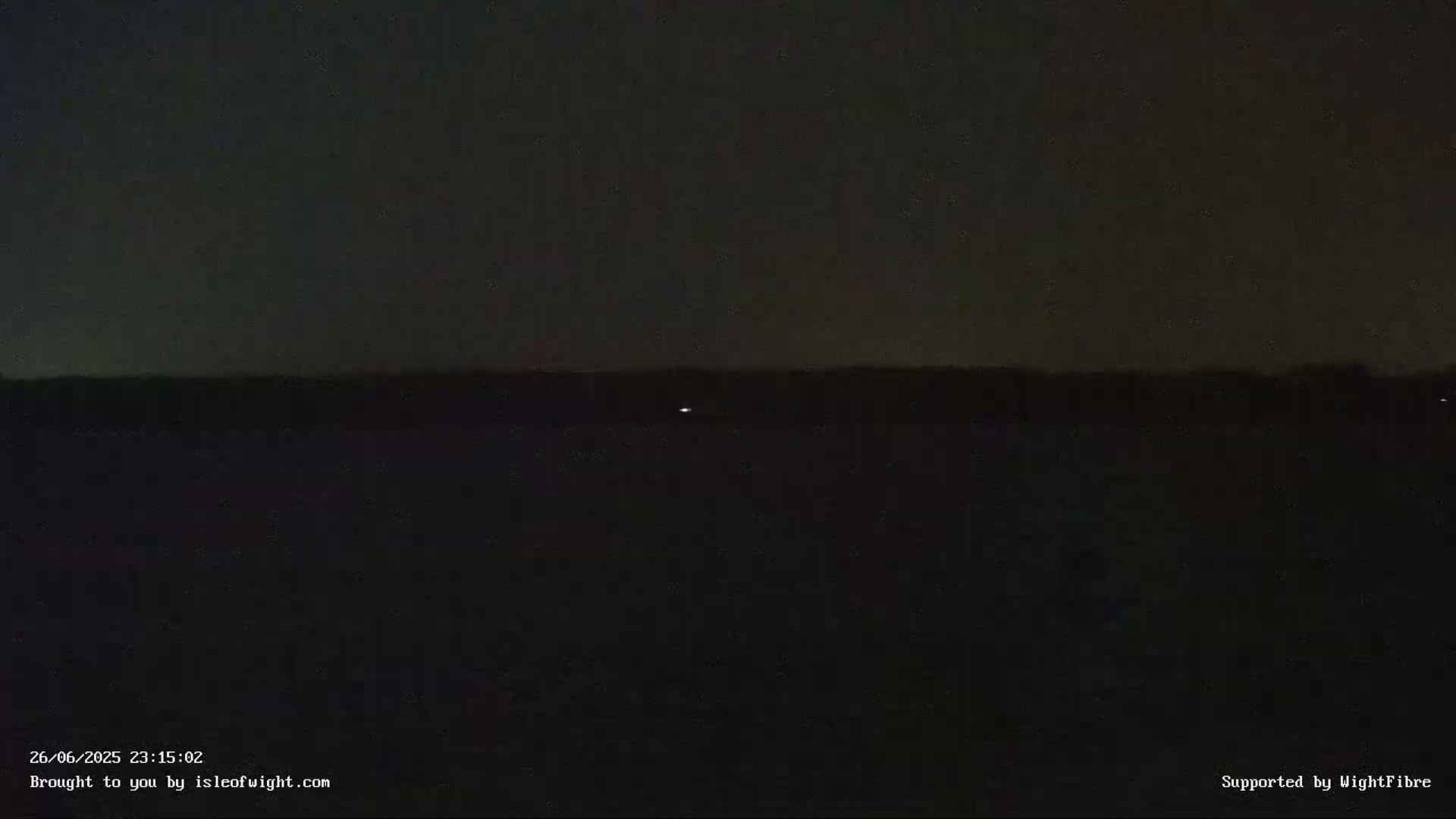 Cowes Port, Cruise/ Ferry Ship Shipspotting in The Solent & Southampton Coast Panaromic PTZ Live Cam - Cowes , Isle of Wight, South East, England, United Kingdom
