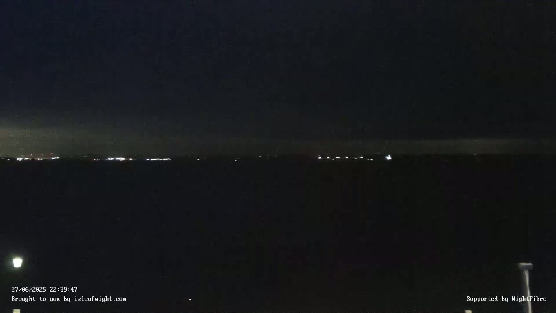 Cowes Port, Cruise/ Ferry Ship Shipspotting in The Solent & Southampton Coast Panaromic PTZ Live Cam - Cowes , Isle of Wight, South East, England, United Kingdom