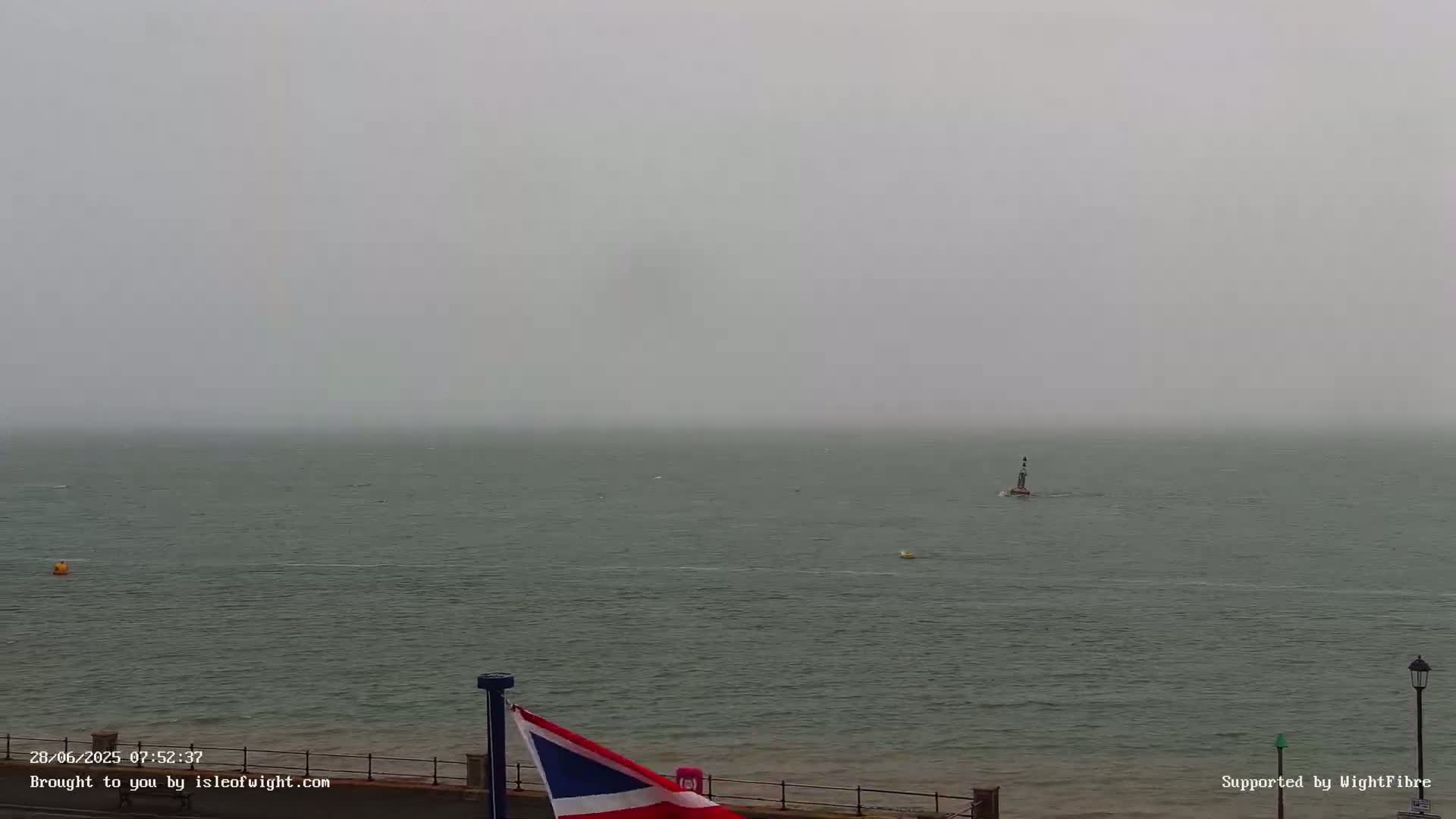 Cowes Port, Cruise/ Ferry Ship Shipspotting in The Solent & Southampton Coast Panaromic PTZ Live Cam - Cowes , Isle of Wight, South East, England, United Kingdom