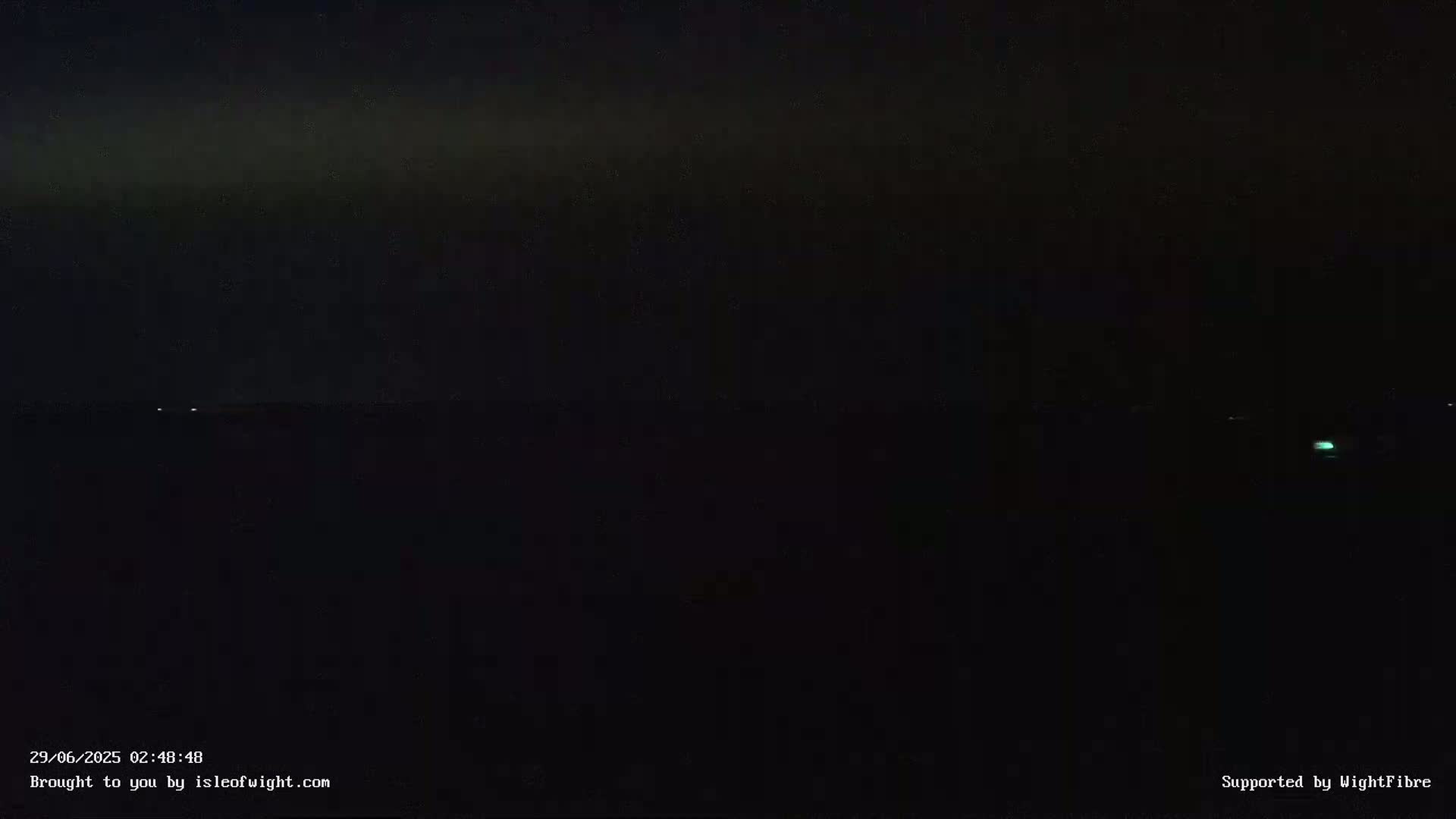 Cowes Port, Cruise/ Ferry Ship Shipspotting in The Solent & Southampton Coast Panaromic PTZ Live Cam - Cowes , Isle of Wight, South East, England, United Kingdom