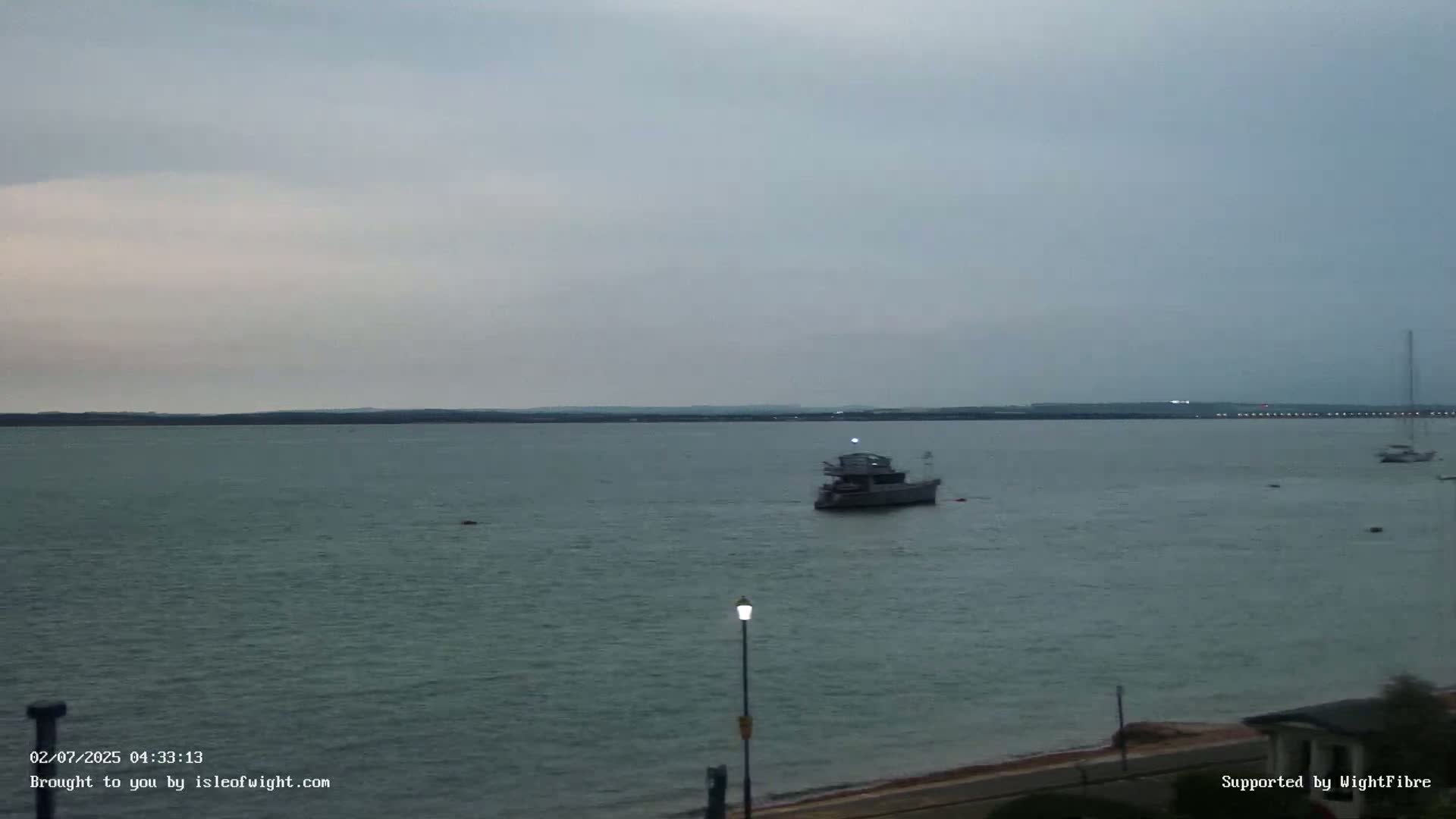 Cowes Port, Cruise/ Ferry Ship Shipspotting in The Solent & Southampton Coast Panaromic PTZ Live Cam - Cowes , Isle of Wight, South East, England, United Kingdom