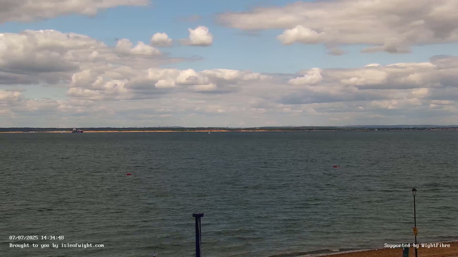 Cowes Port, Cruise/ Ferry Ship Shipspotting in The Solent & Southampton Coast Panaromic PTZ Live Cam - Cowes , Isle of Wight, South East, England, United Kingdom