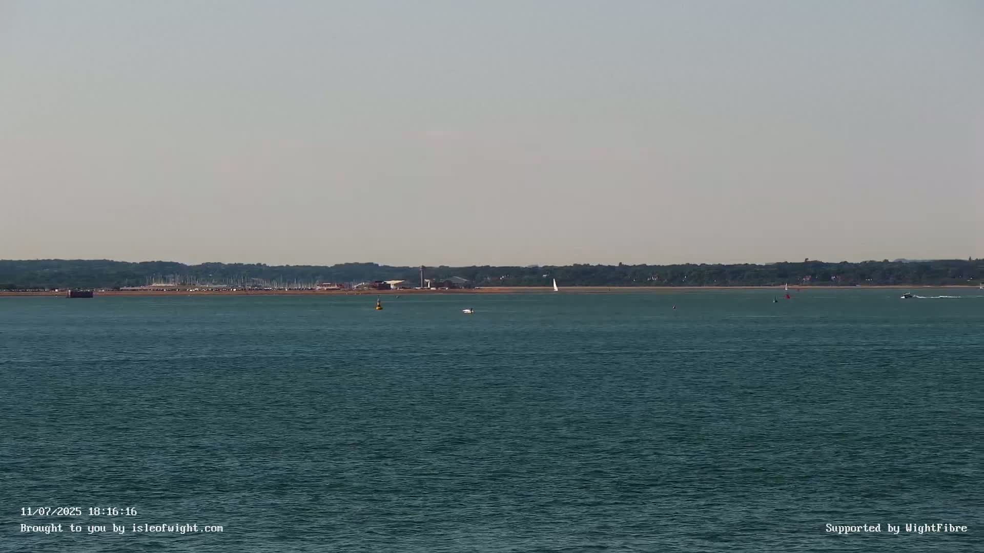 Cowes Port, Cruise/ Ferry Ship Shipspotting in The Solent & Southampton Coast Panaromic PTZ Live Cam - Cowes , Isle of Wight, South East, England, United Kingdom