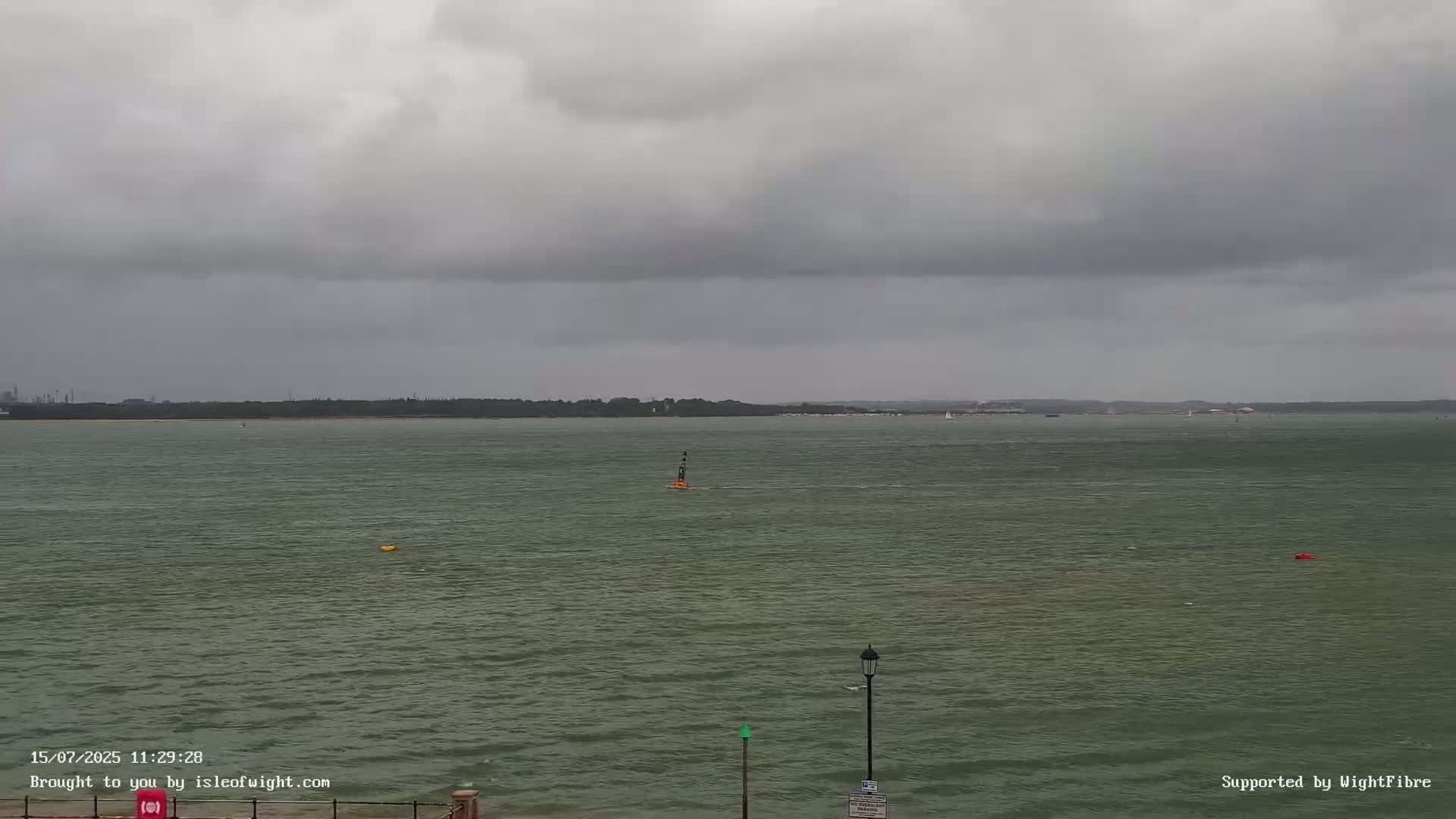 Cowes Port, Cruise/ Ferry Ship Shipspotting in The Solent & Southampton Coast Panaromic PTZ Live Cam - Cowes , Isle of Wight, South East, England, United Kingdom