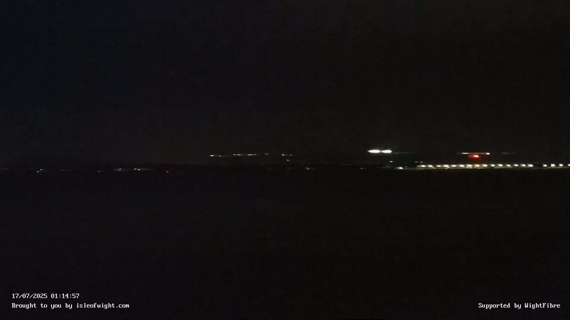 Cowes Port, Cruise/ Ferry Ship Shipspotting in The Solent & Southampton Coast Panaromic PTZ Live Cam - Cowes , Isle of Wight, South East, England, United Kingdom