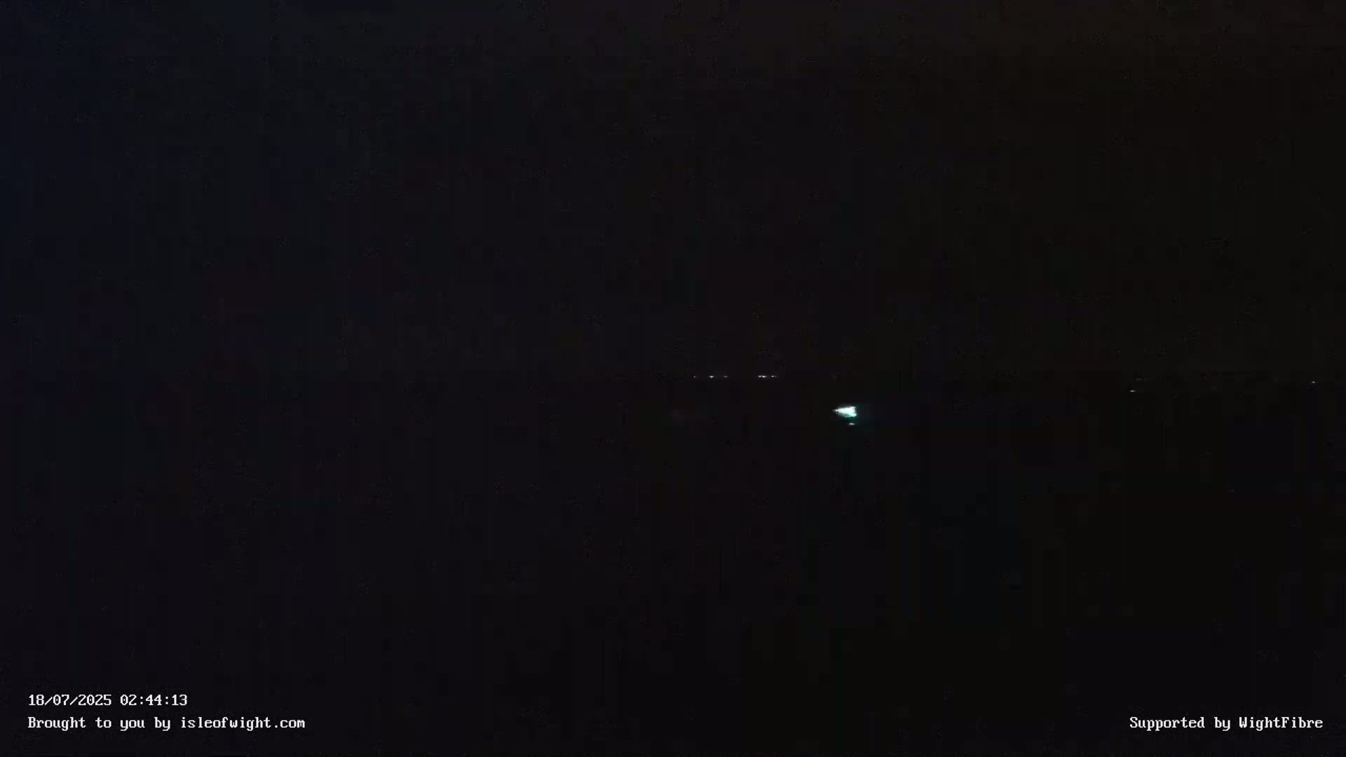 Cowes Port, Cruise/ Ferry Ship Shipspotting in The Solent & Southampton Coast Panaromic PTZ Live Cam - Cowes , Isle of Wight, South East, England, United Kingdom