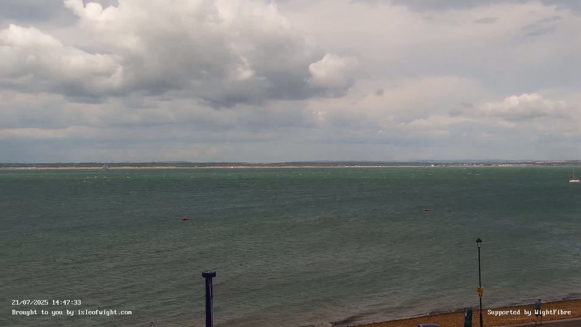 Cowes Port, Cruise/ Ferry Ship Shipspotting in The Solent & Southampton Coast Panaromic PTZ Live Cam - Cowes , Isle of Wight, South East, England, United Kingdom