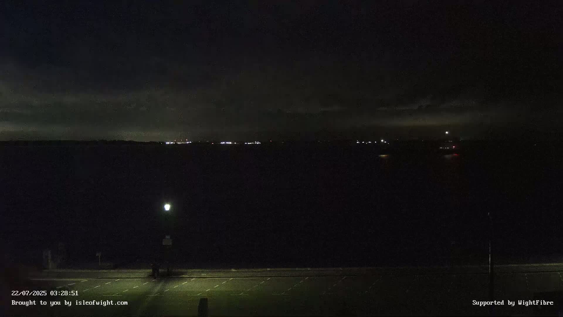 Cowes Port, Cruise/ Ferry Ship Shipspotting in The Solent & Southampton Coast Panaromic PTZ Live Cam - Cowes , Isle of Wight, South East, England, United Kingdom
