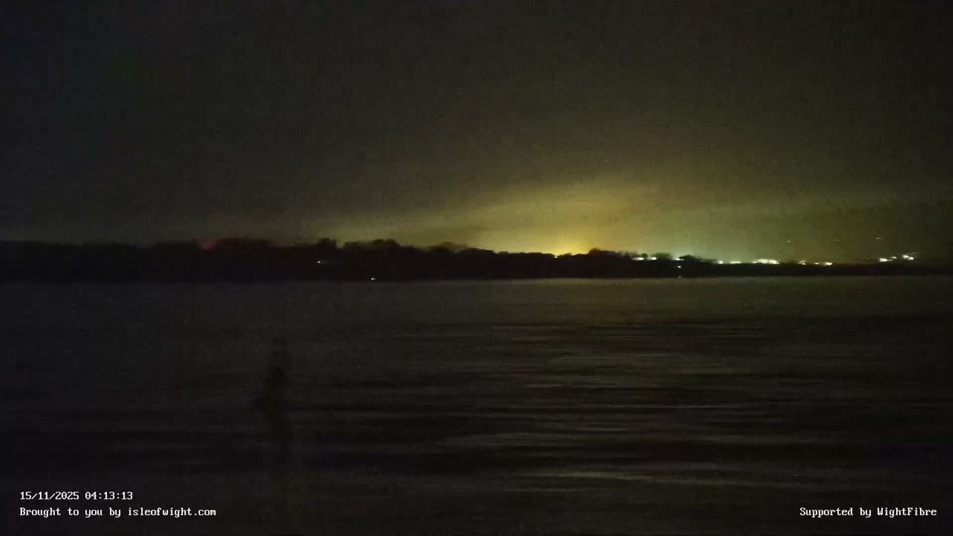 Cowes Port, Cruise/ Ferry Ship Shipspotting in The Solent & Southampton Coast Panaromic PTZ Live Cam - Cowes , Isle of Wight, South East, England, United Kingdom