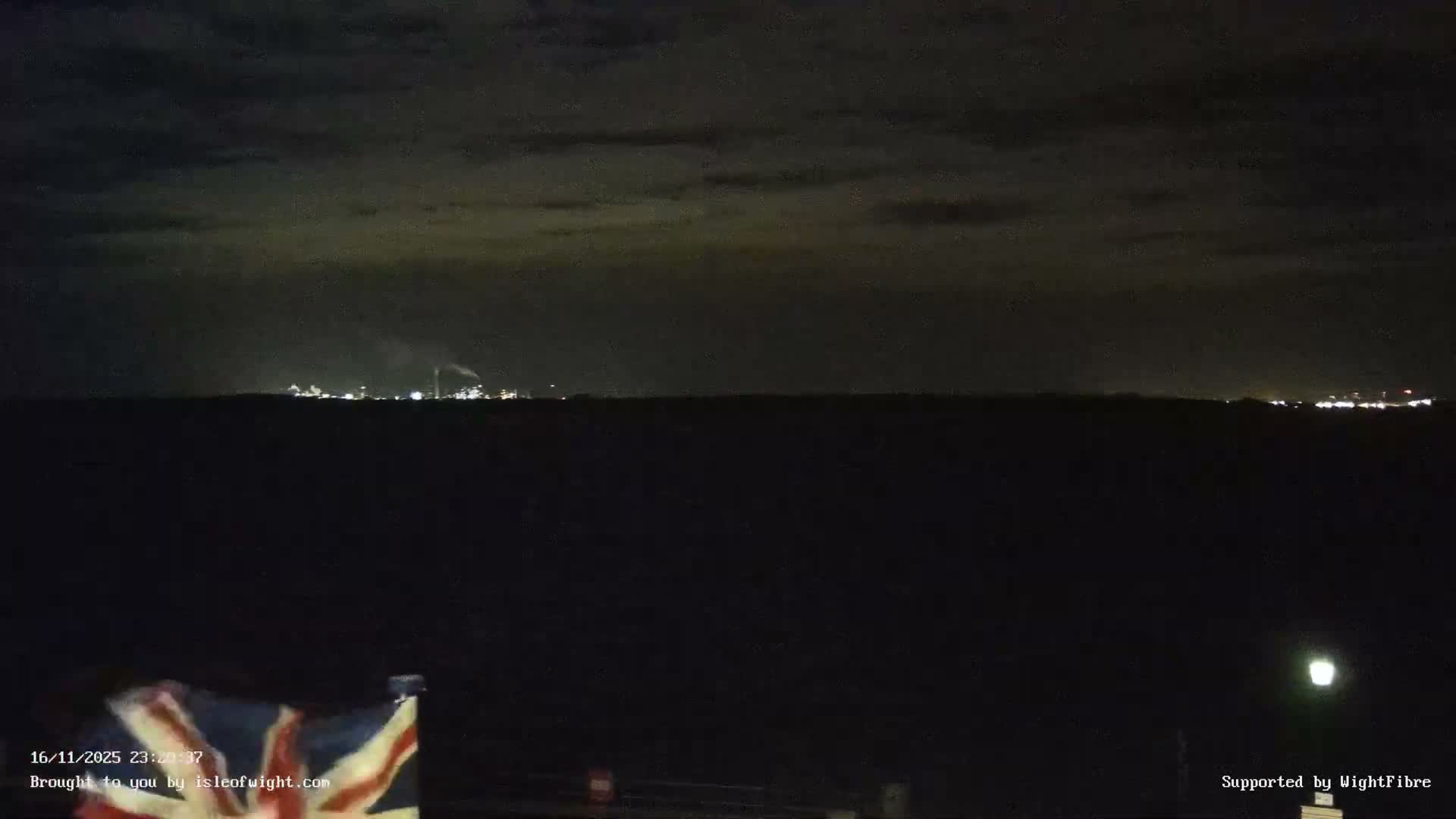 Cowes Port, Cruise/ Ferry Ship Shipspotting in The Solent & Southampton Coast Panaromic PTZ Live Cam - Cowes , Isle of Wight, South East, England, United Kingdom