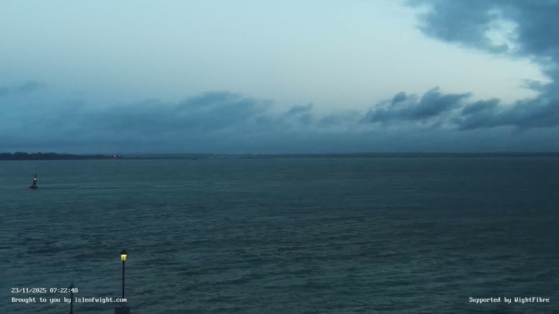 Cowes Port, Cruise/ Ferry Ship Shipspotting in The Solent & Southampton Coast Panaromic PTZ Live Cam - Cowes , Isle of Wight, South East, England, United Kingdom