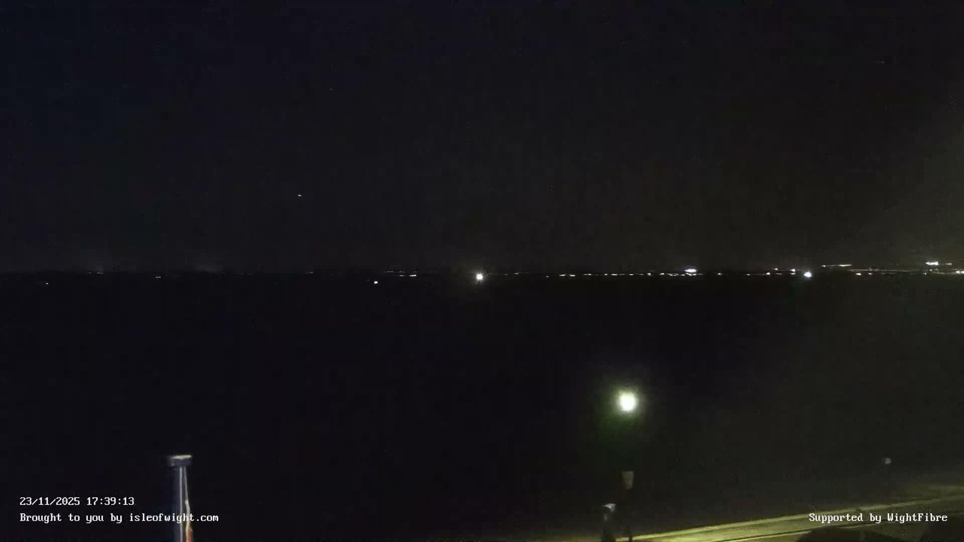 Cowes Port, Cruise/ Ferry Ship Shipspotting in The Solent & Southampton Coast Panaromic PTZ Live Cam - Cowes , Isle of Wight, South East, England, United Kingdom