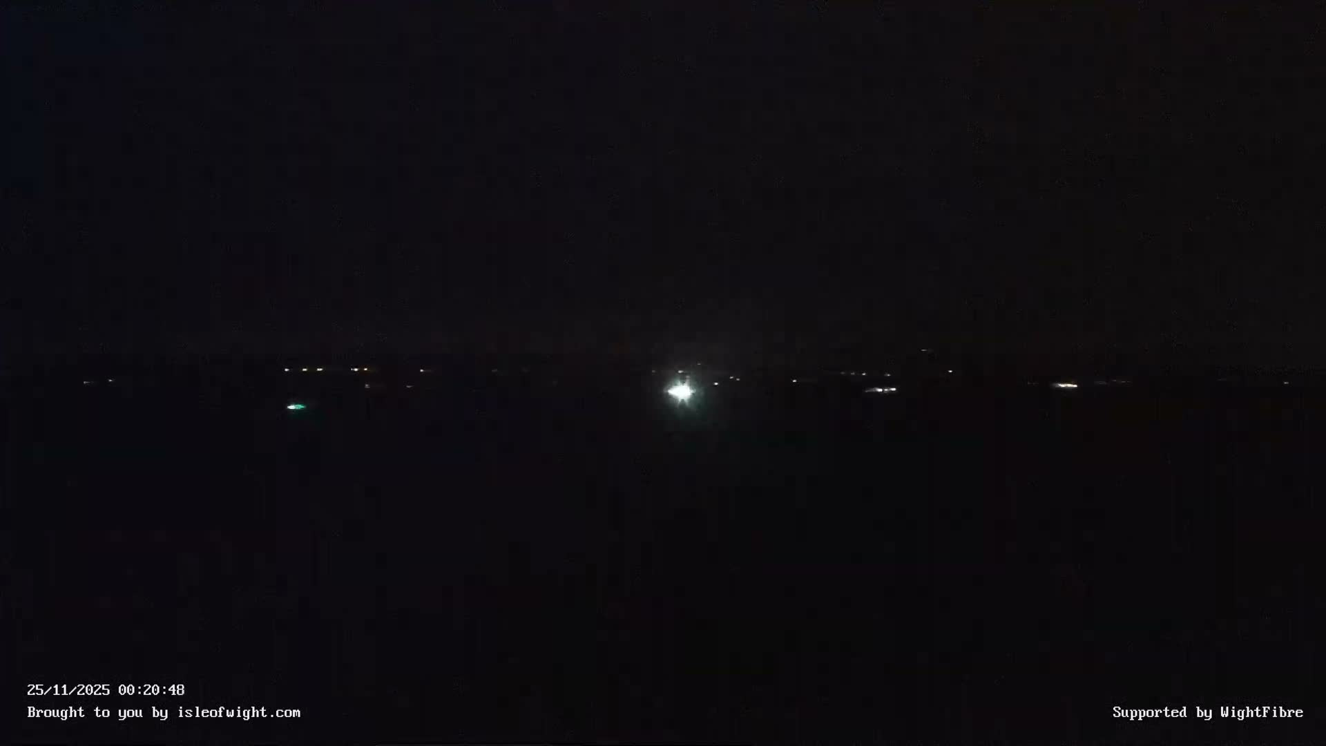 Cowes Port, Cruise/ Ferry Ship Shipspotting in The Solent & Southampton Coast Panaromic PTZ Live Cam - Cowes , Isle of Wight, South East, England, United Kingdom
