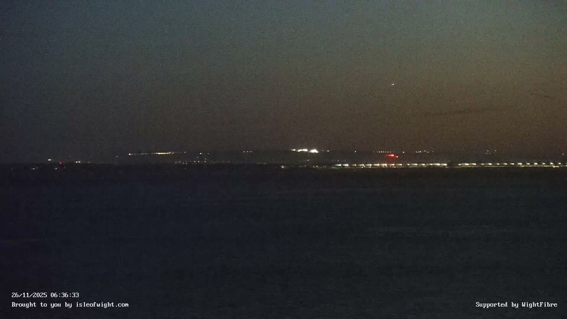 Cowes Port, Cruise/ Ferry Ship Shipspotting in The Solent & Southampton Coast Panaromic PTZ Live Cam - Cowes , Isle of Wight, South East, England, United Kingdom