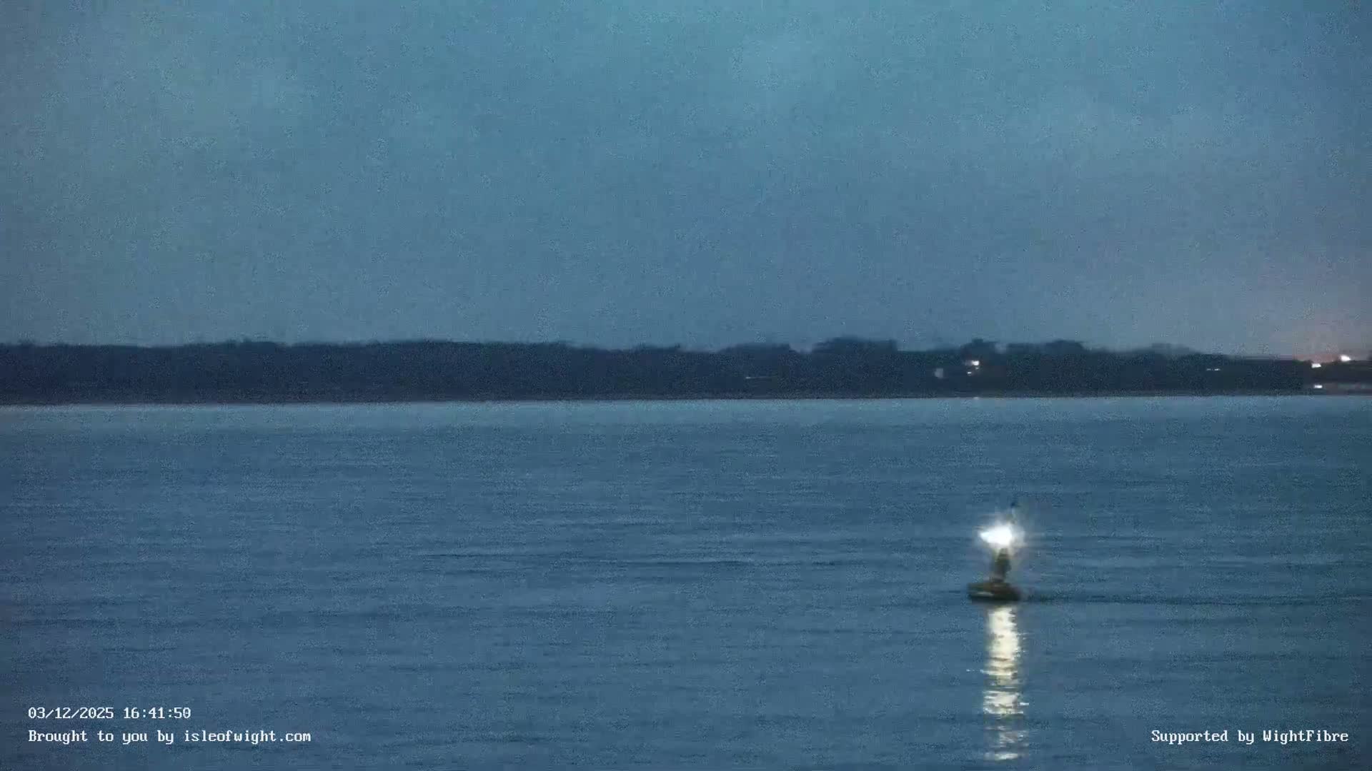 Cowes Port, Cruise/ Ferry Ship Shipspotting in The Solent & Southampton Coast Panaromic PTZ Live Cam - Cowes , Isle of Wight, South East, England, United Kingdom