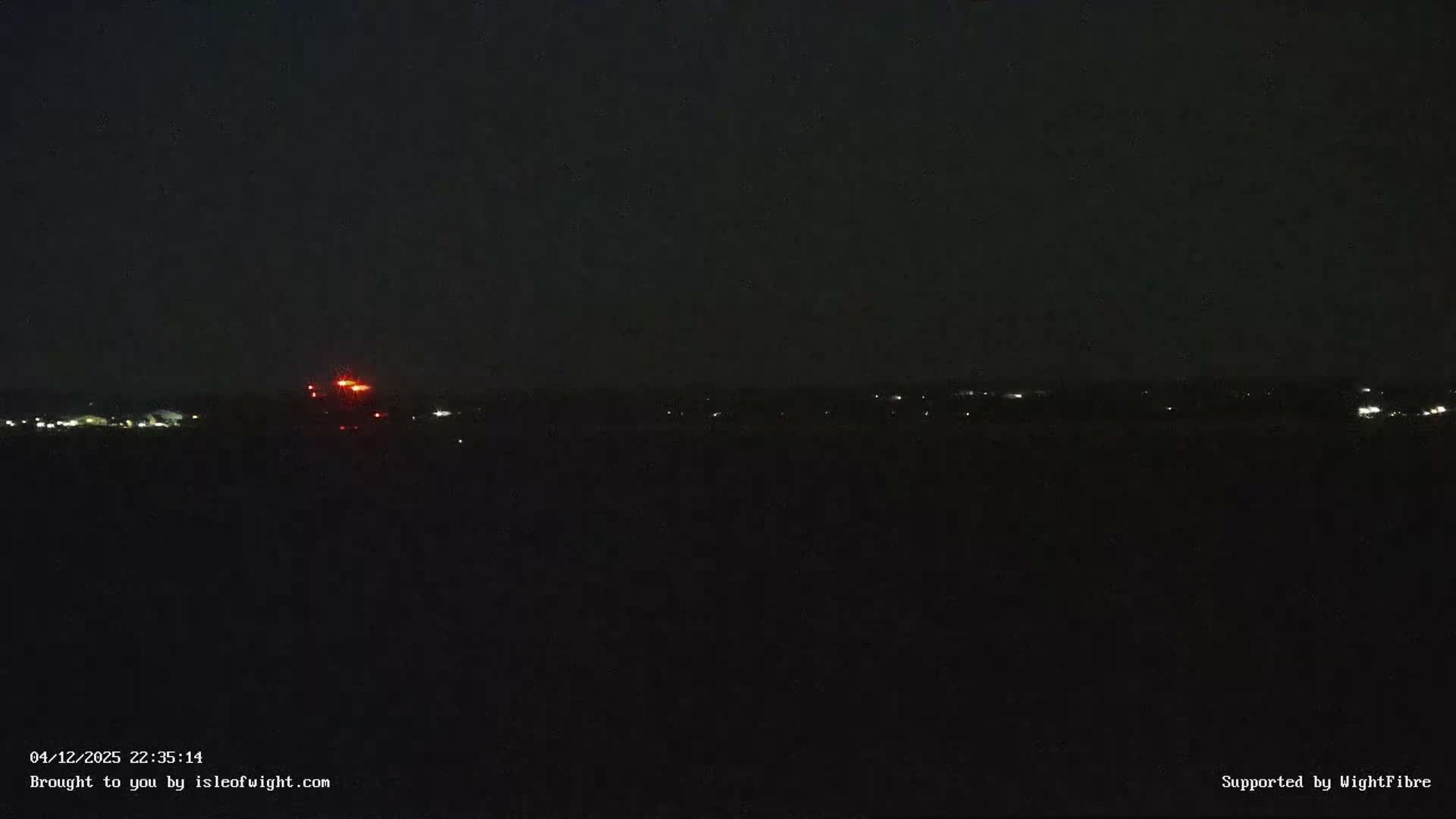 Cowes Port, Cruise/ Ferry Ship Shipspotting in The Solent & Southampton Coast Panaromic PTZ Live Cam - Cowes , Isle of Wight, South East, England, United Kingdom