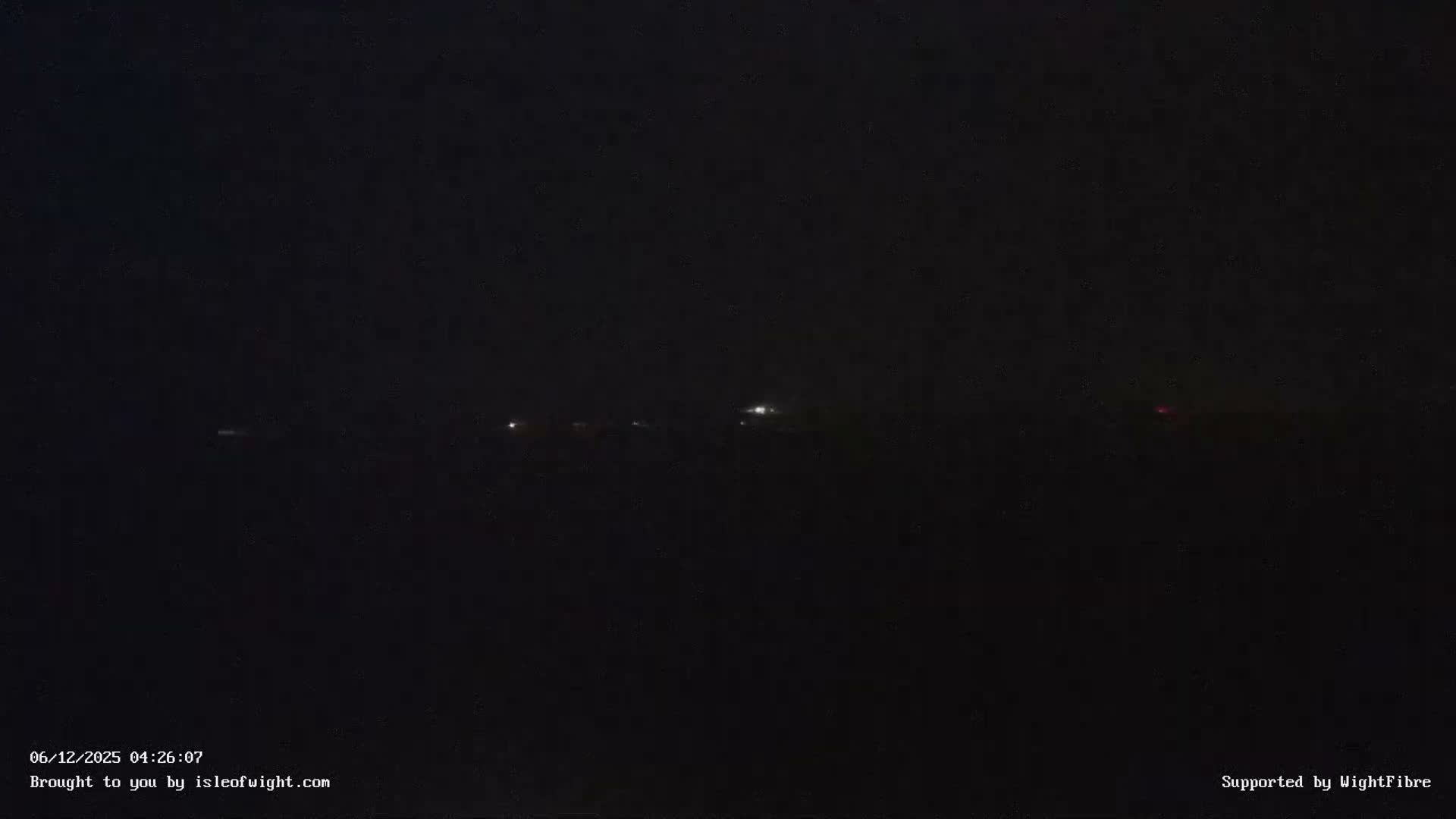 Cowes Port, Cruise/ Ferry Ship Shipspotting in The Solent & Southampton Coast Panaromic PTZ Live Cam - Cowes , Isle of Wight, South East, England, United Kingdom