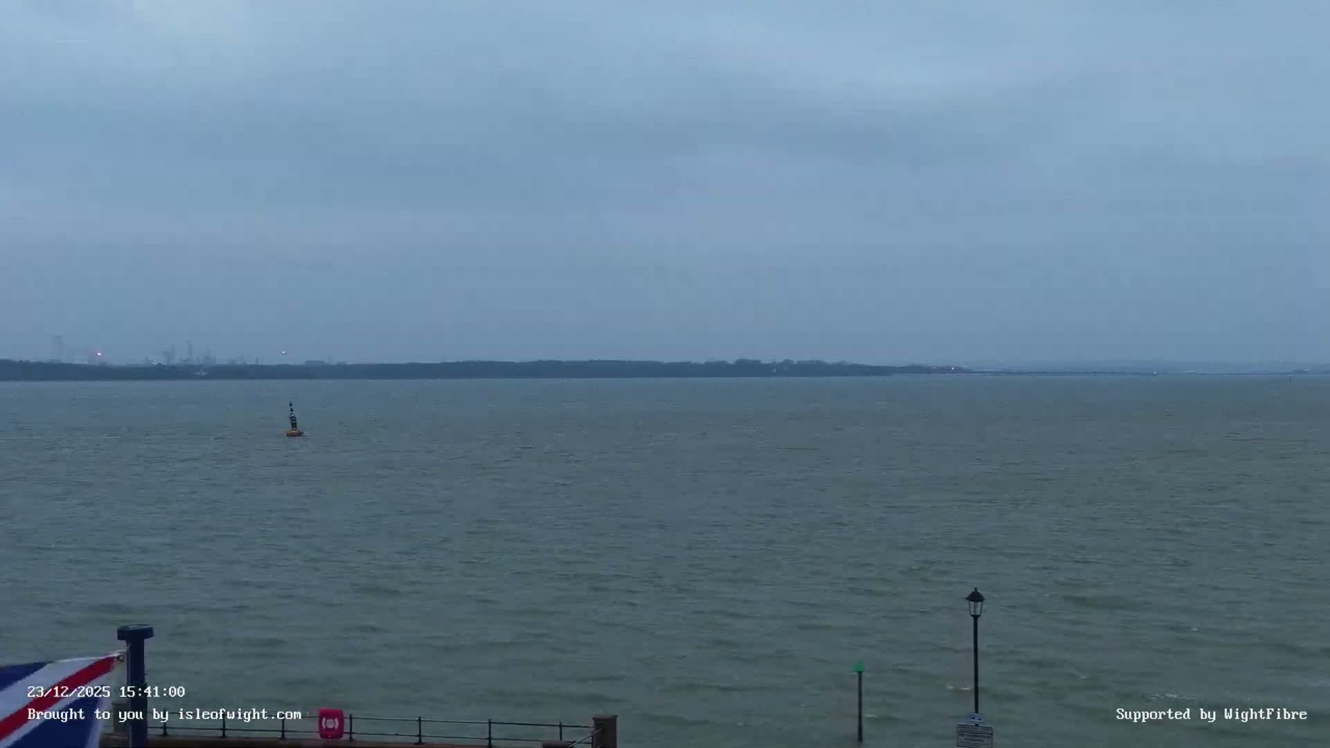 Cowes Port, Cruise/ Ferry Ship Shipspotting in The Solent & Southampton Coast Panaromic PTZ Live Cam - Cowes , Isle of Wight, South East, England, United Kingdom