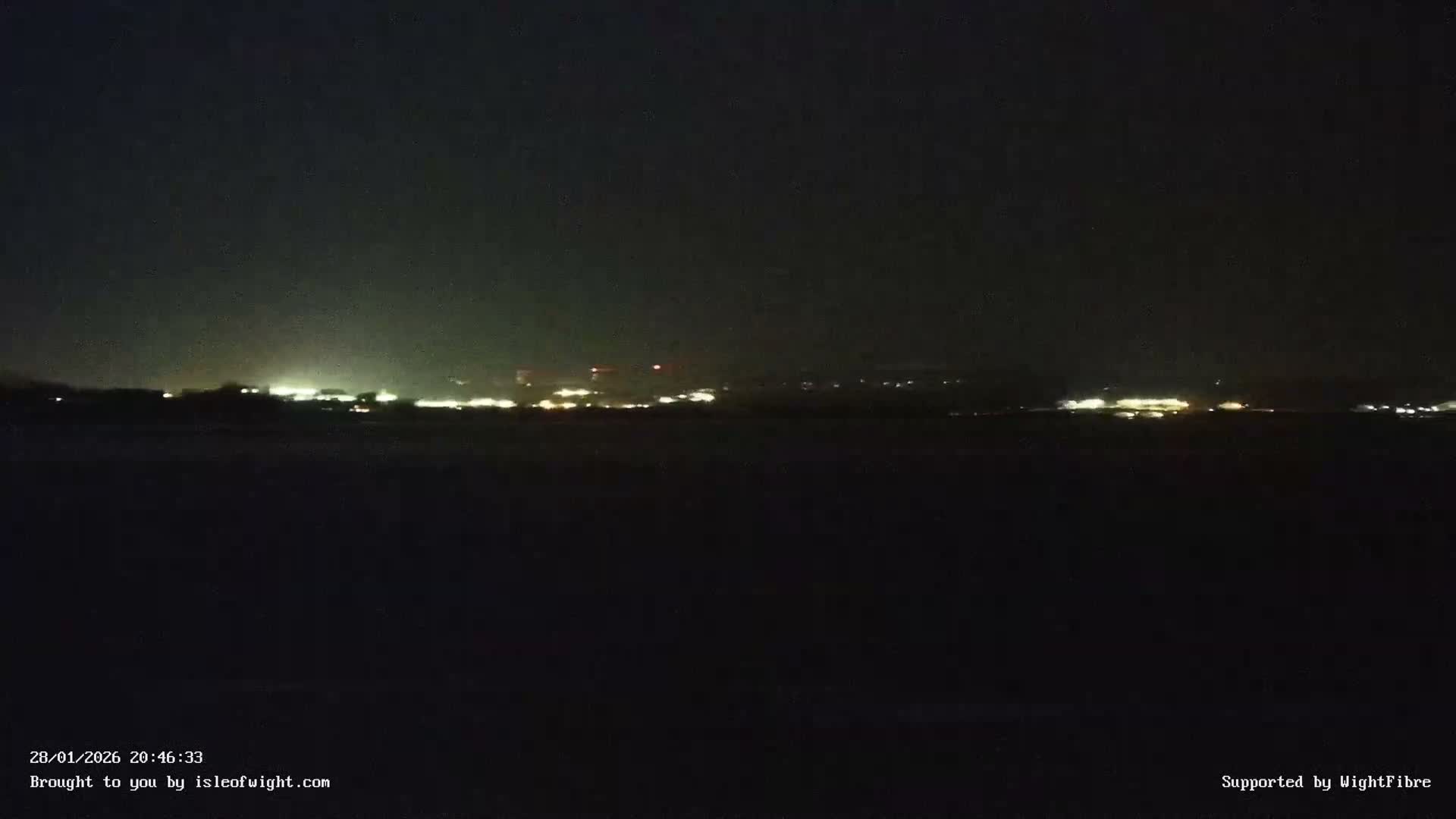 Cowes Port, Cruise/ Ferry Ship Shipspotting in The Solent & Southampton Coast Panaromic PTZ Live Cam - Cowes , Isle of Wight, South East, England, United Kingdom