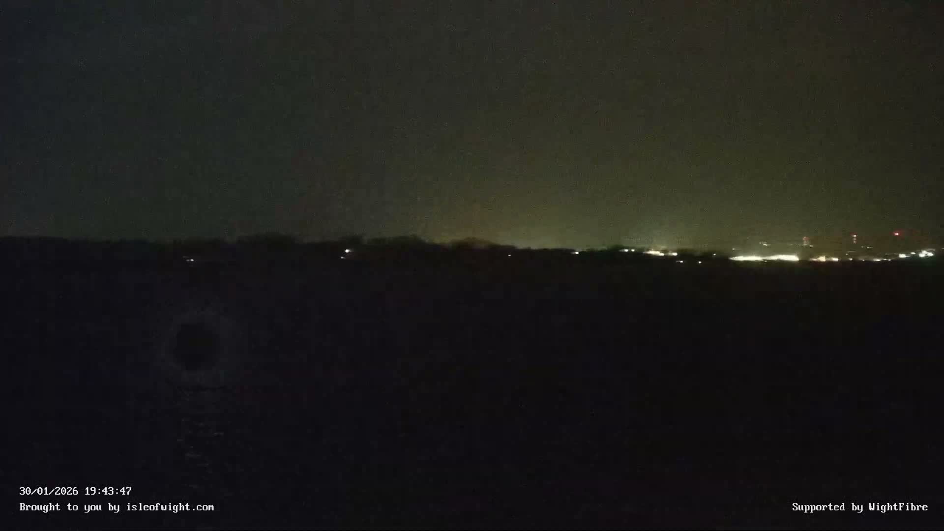 Cowes Port, Cruise/ Ferry Ship Shipspotting in The Solent & Southampton Coast Panaromic PTZ Live Cam - Cowes , Isle of Wight, South East, England, United Kingdom