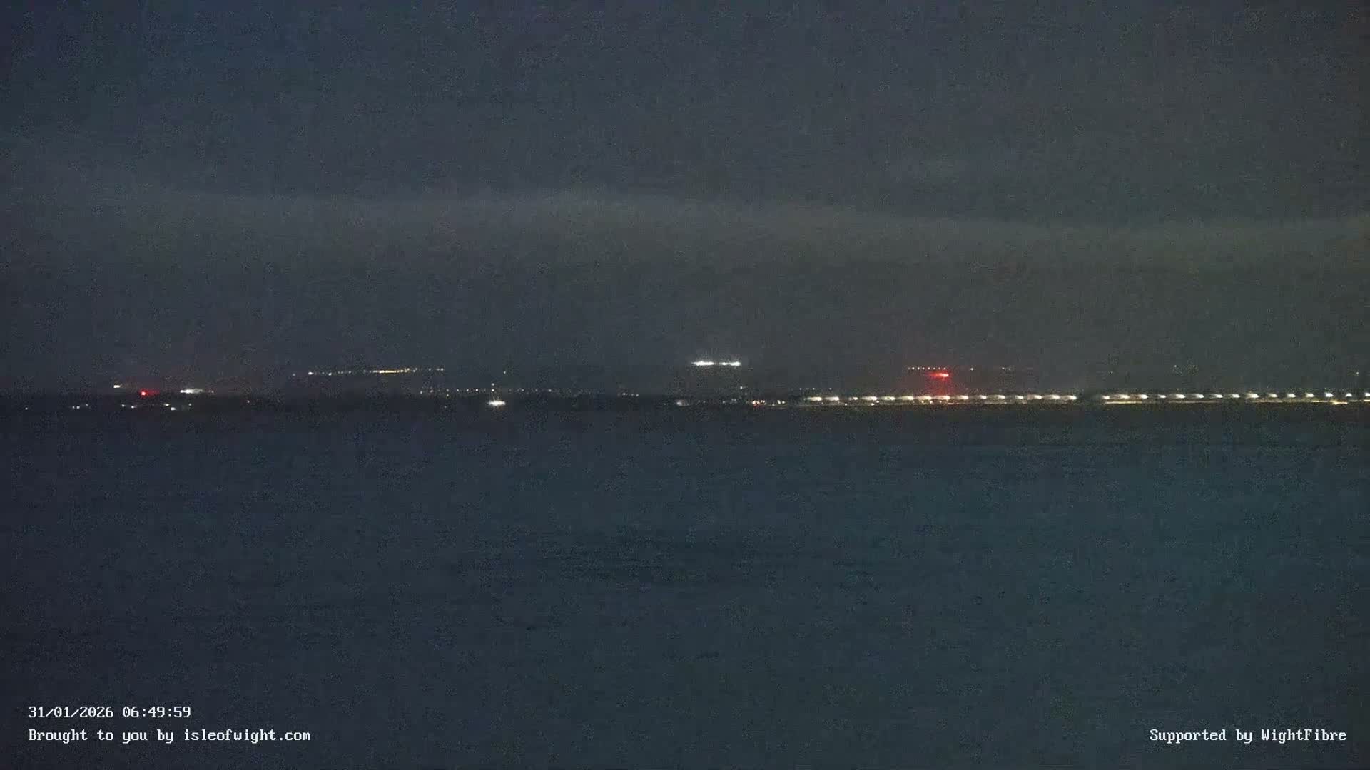 Cowes Port, Cruise/ Ferry Ship Shipspotting in The Solent & Southampton Coast Panaromic PTZ Live Cam - Cowes , Isle of Wight, South East, England, United Kingdom