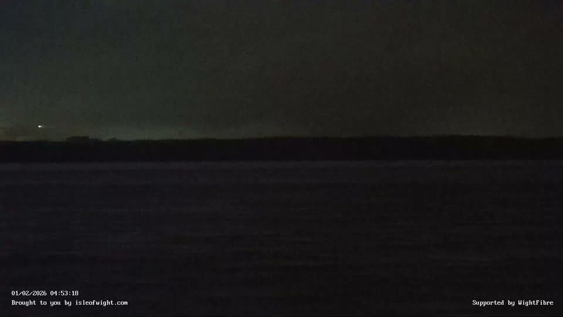 Cowes Port, Cruise/ Ferry Ship Shipspotting in The Solent & Southampton Coast Panaromic PTZ Live Cam - Cowes , Isle of Wight, South East, England, United Kingdom